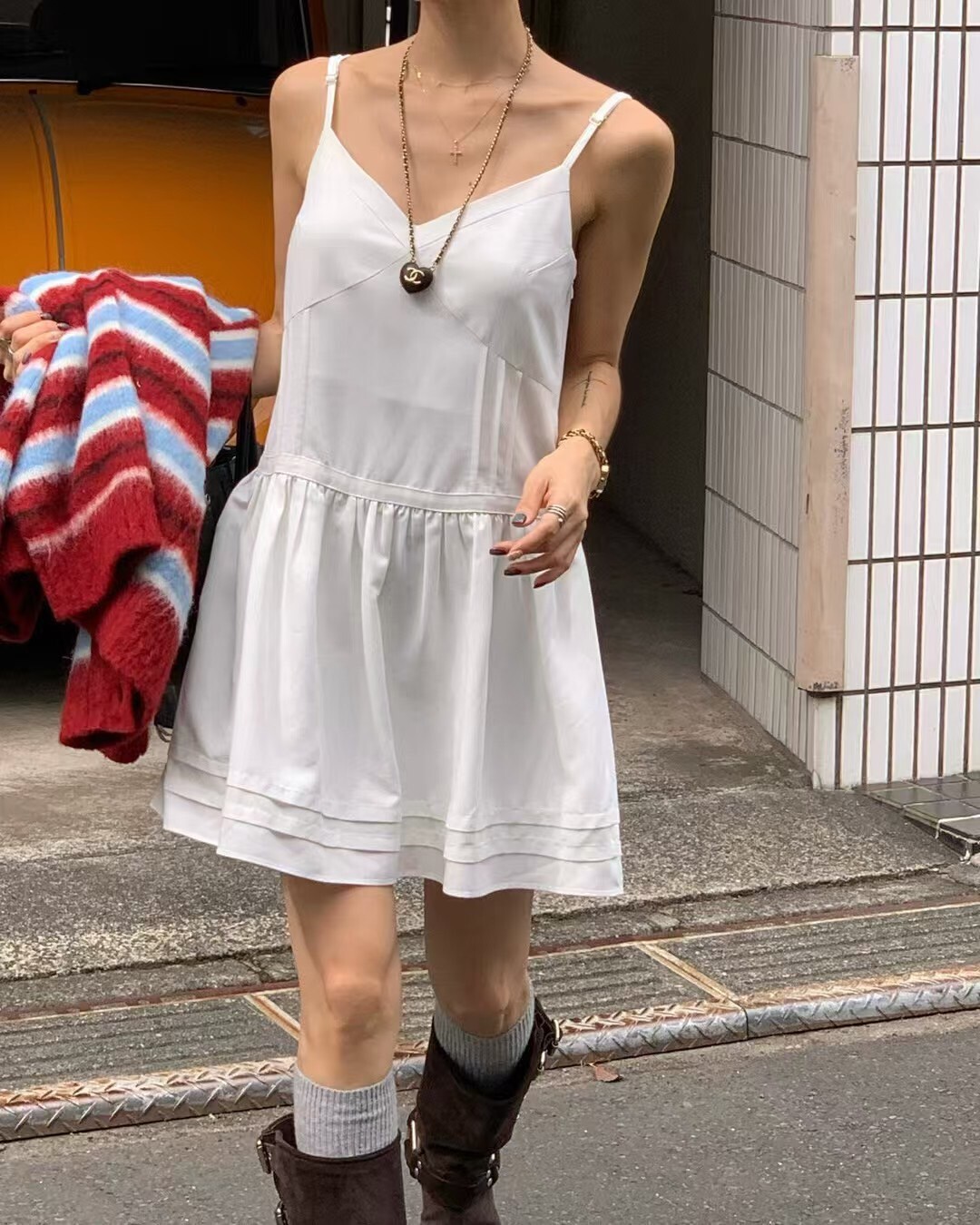 吊帶V領襯裙