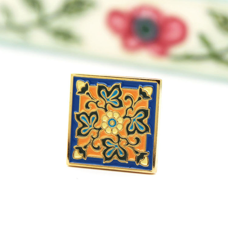 台灣花磚胸章｜飛燕永恆