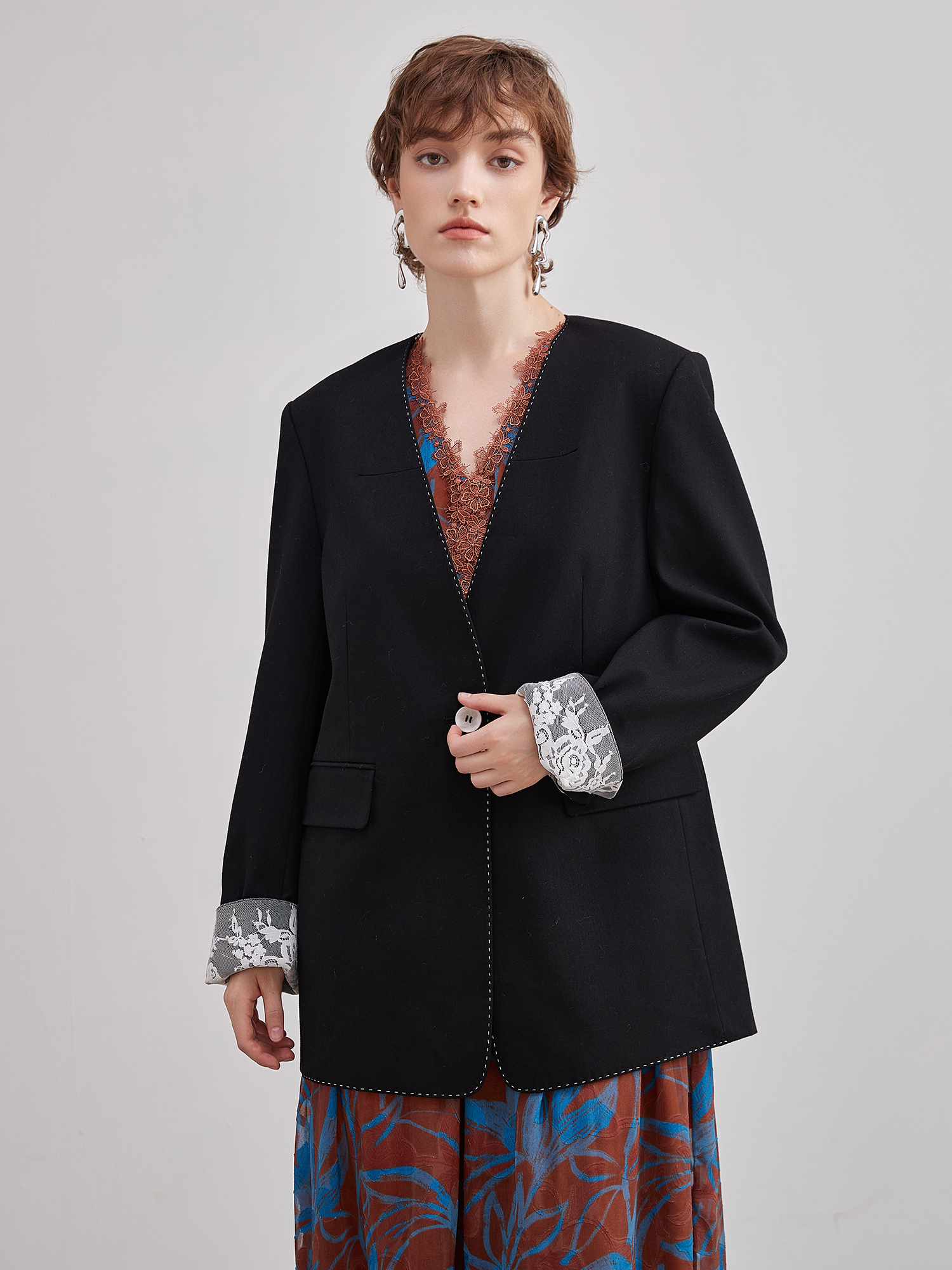 mi-tu 蕾絲拼接西裝外套