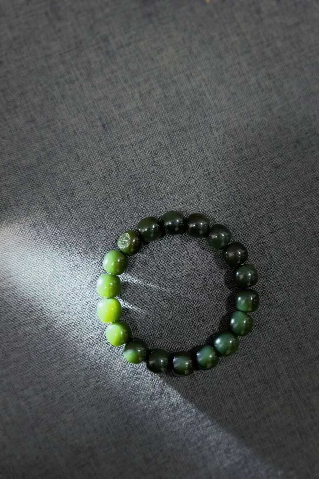 11572 和田玉260戈壁料手串