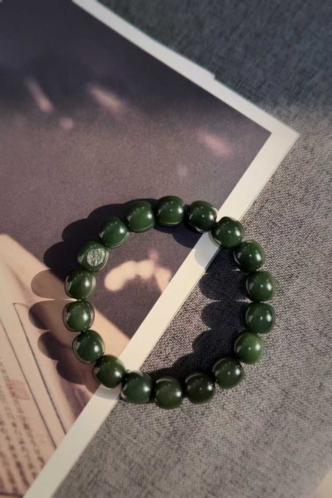 11572 和田玉260戈壁料手串