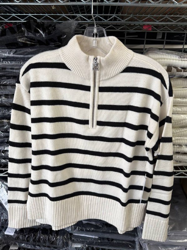 [U] DKNY EGGNOG/BLACK WOMEN'S SWEATER, DJ5R0890-A9Z (UD26)