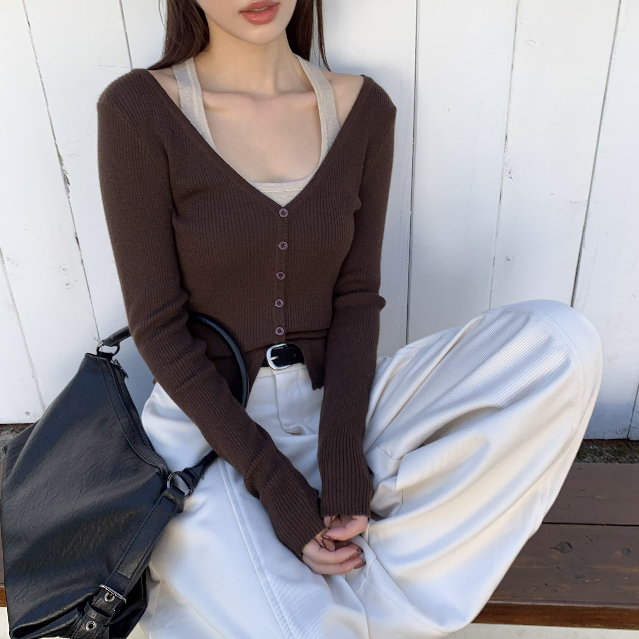 ISA_天生時髦 撞色夾心假二件繞脖針織上衣_51039