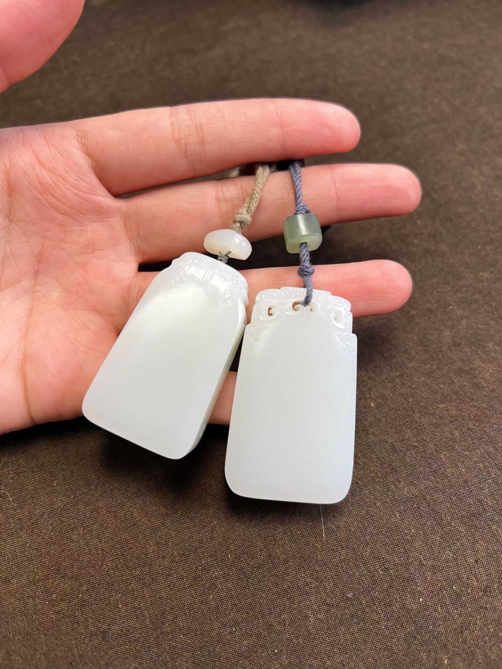 115755 和田玉無事牌兩件