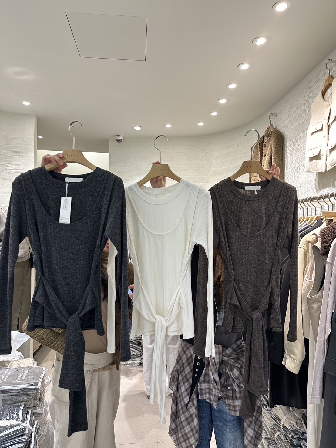 【韓國連線】A09 假兩件層次感綁帶上衣