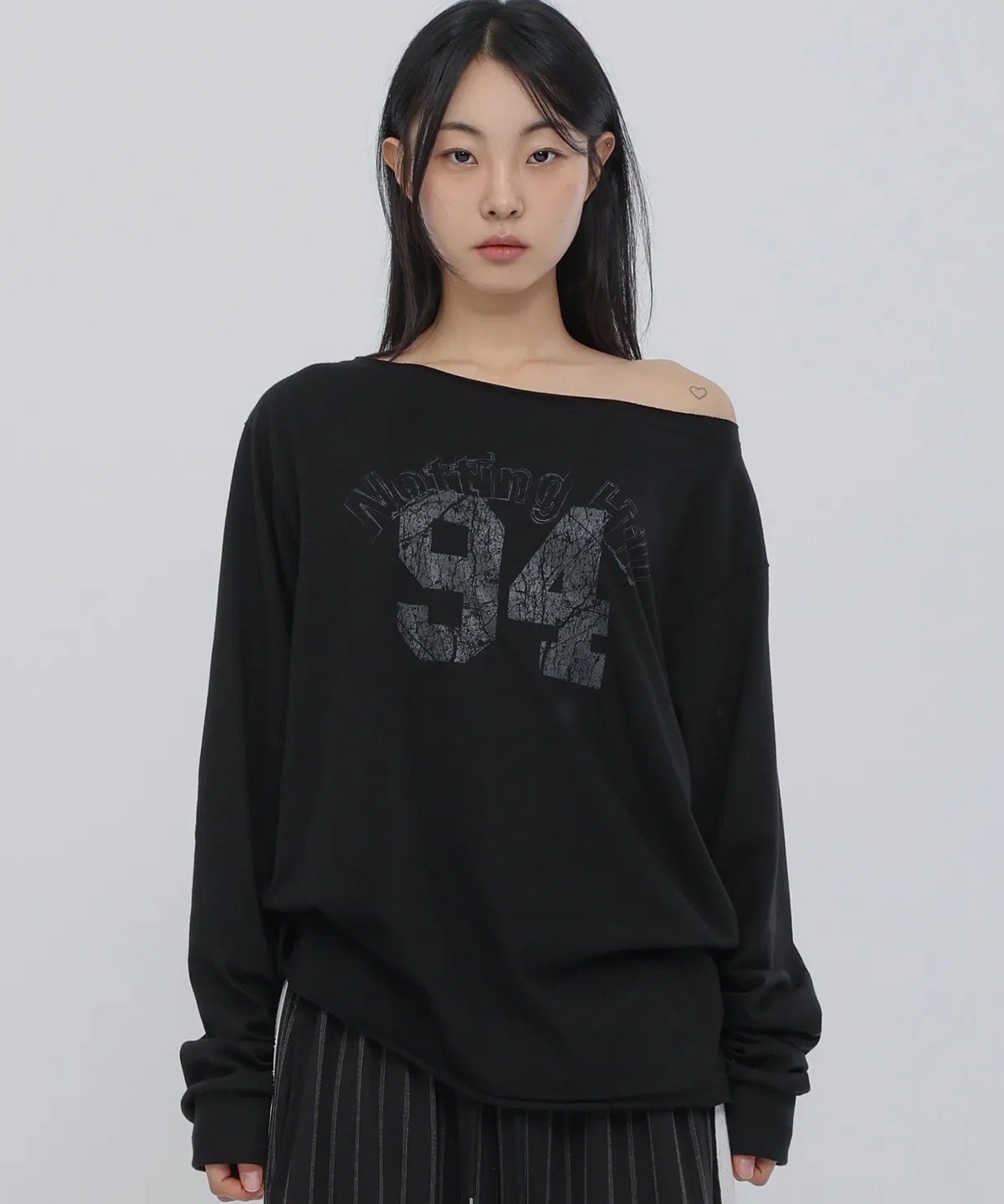 CHICKS Notting Hill Feminine One-Shoulder Long Sleeve Top