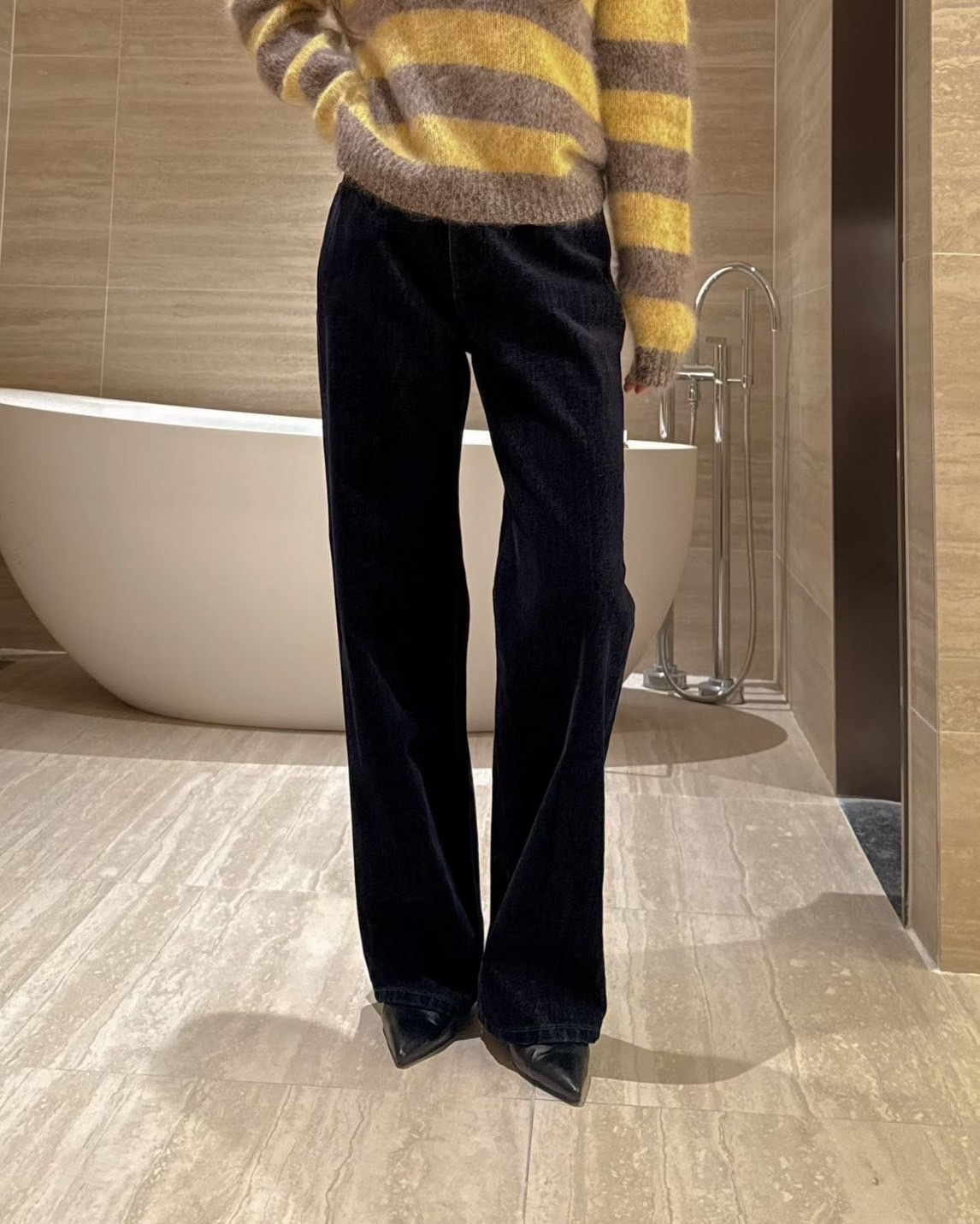 【韓國連線】B03 薄絨原色直筒牛仔褲