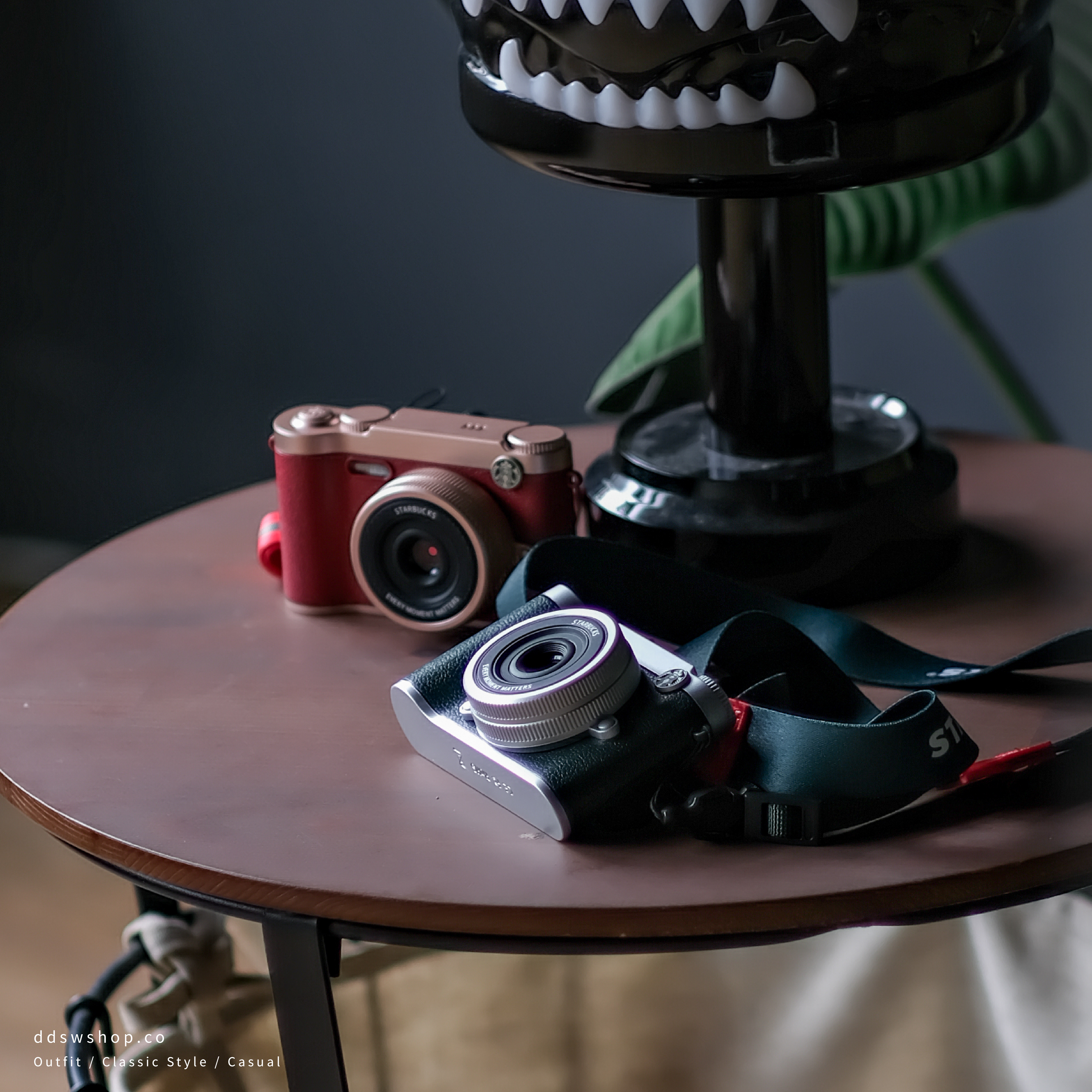 "代購" 星巴克 Starbucks 復古 CCD相機 兩色