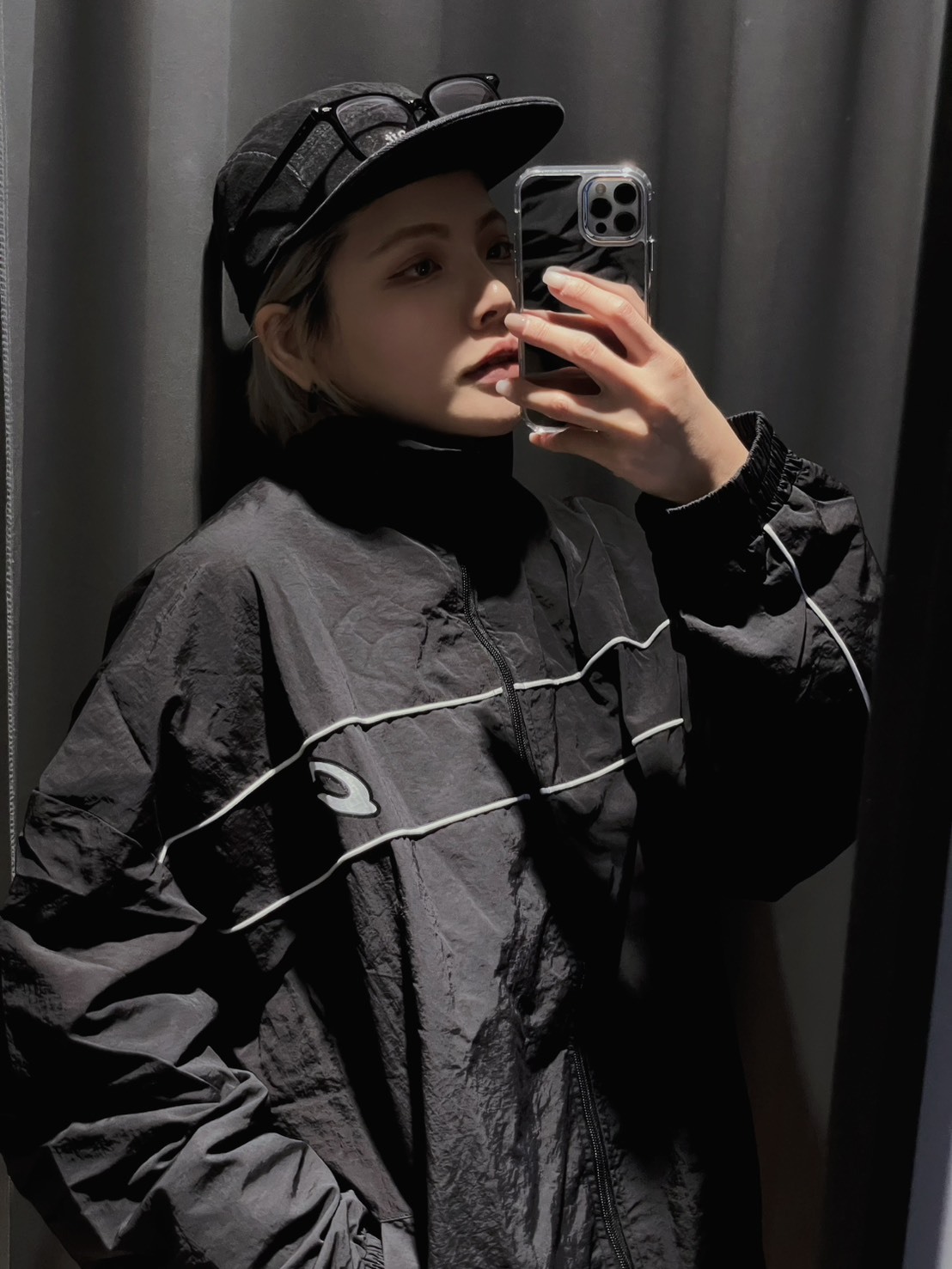 背後草寫C字尼龍防風外套 C01