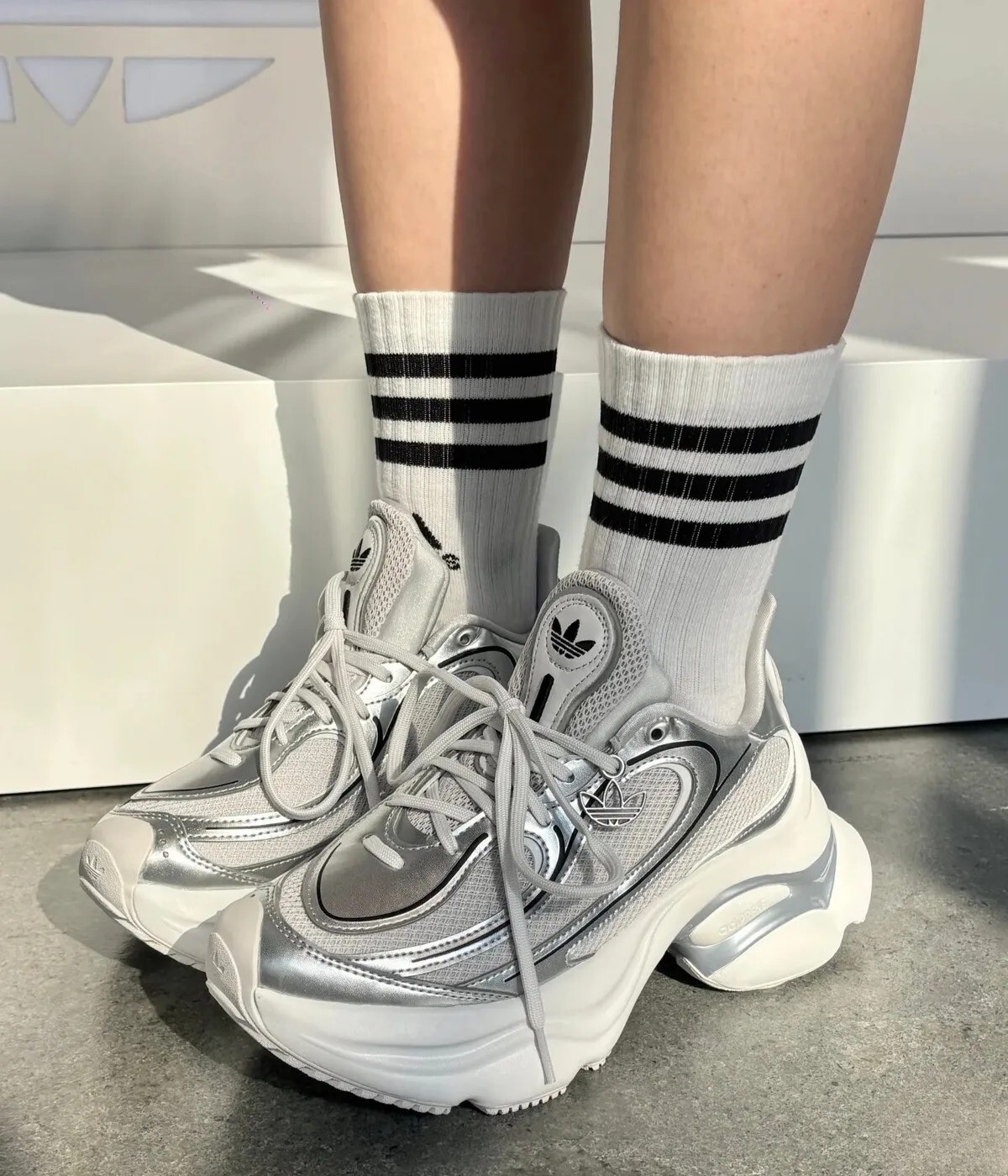 KTQ STORE ‧ Adidas Originals Ozvenuz 奶油白銀 銀色 增高 厚底鞋 KI0557