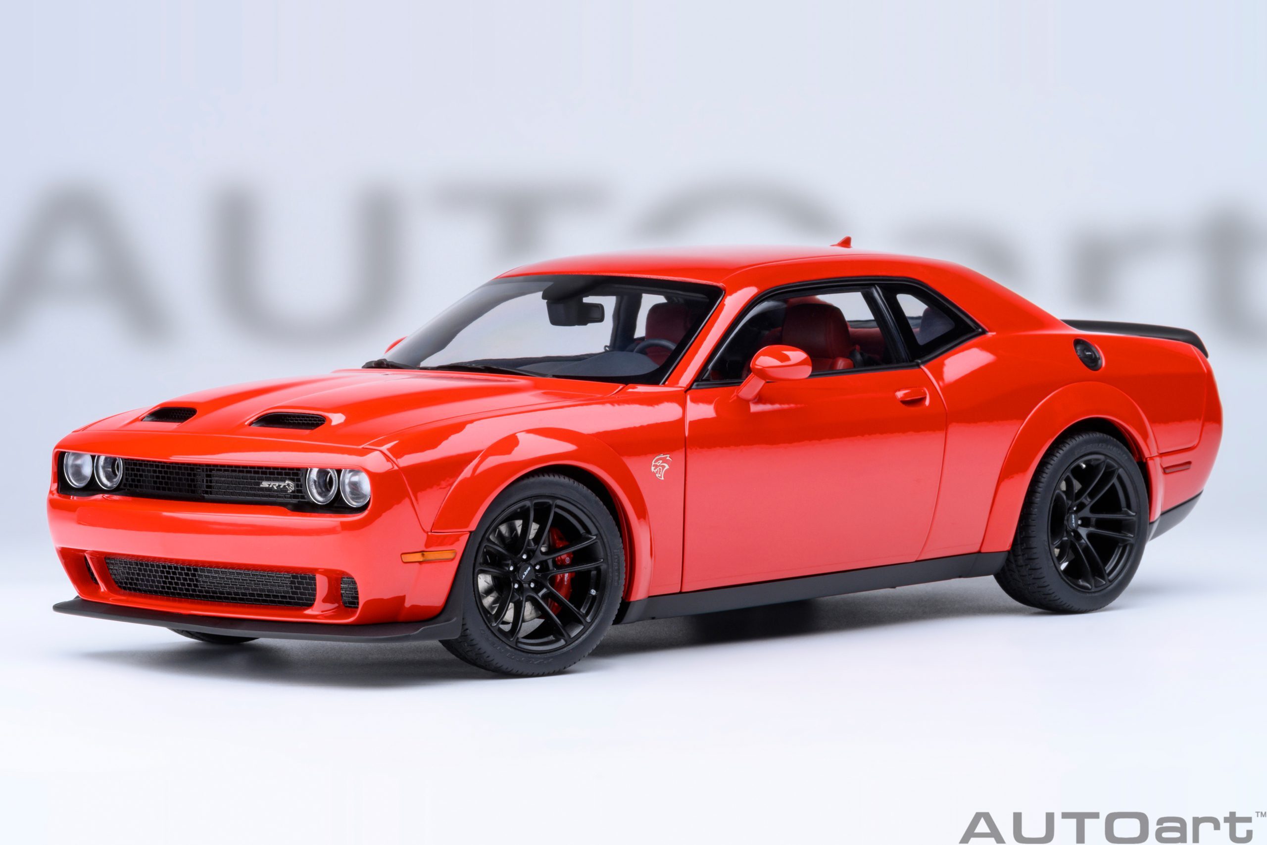 1/18 AUTOART  Dodge Challenger SRT Jailbreak 2022 (TorRed) (71764)