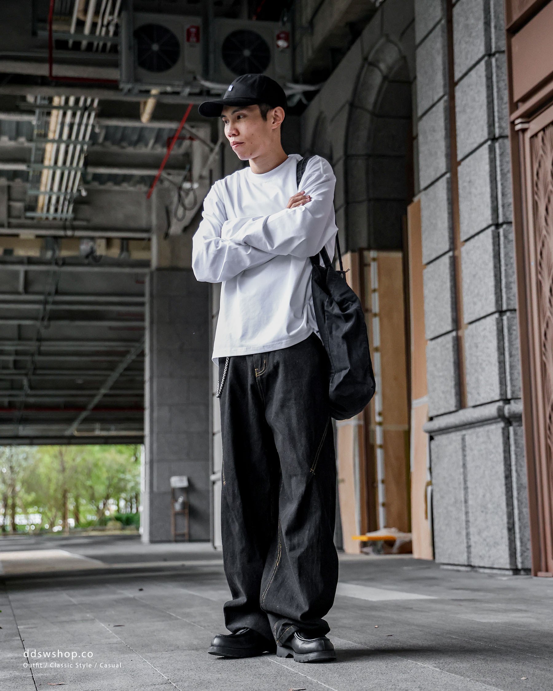 D.CLOSET 結構設計 原色 牛仔褲