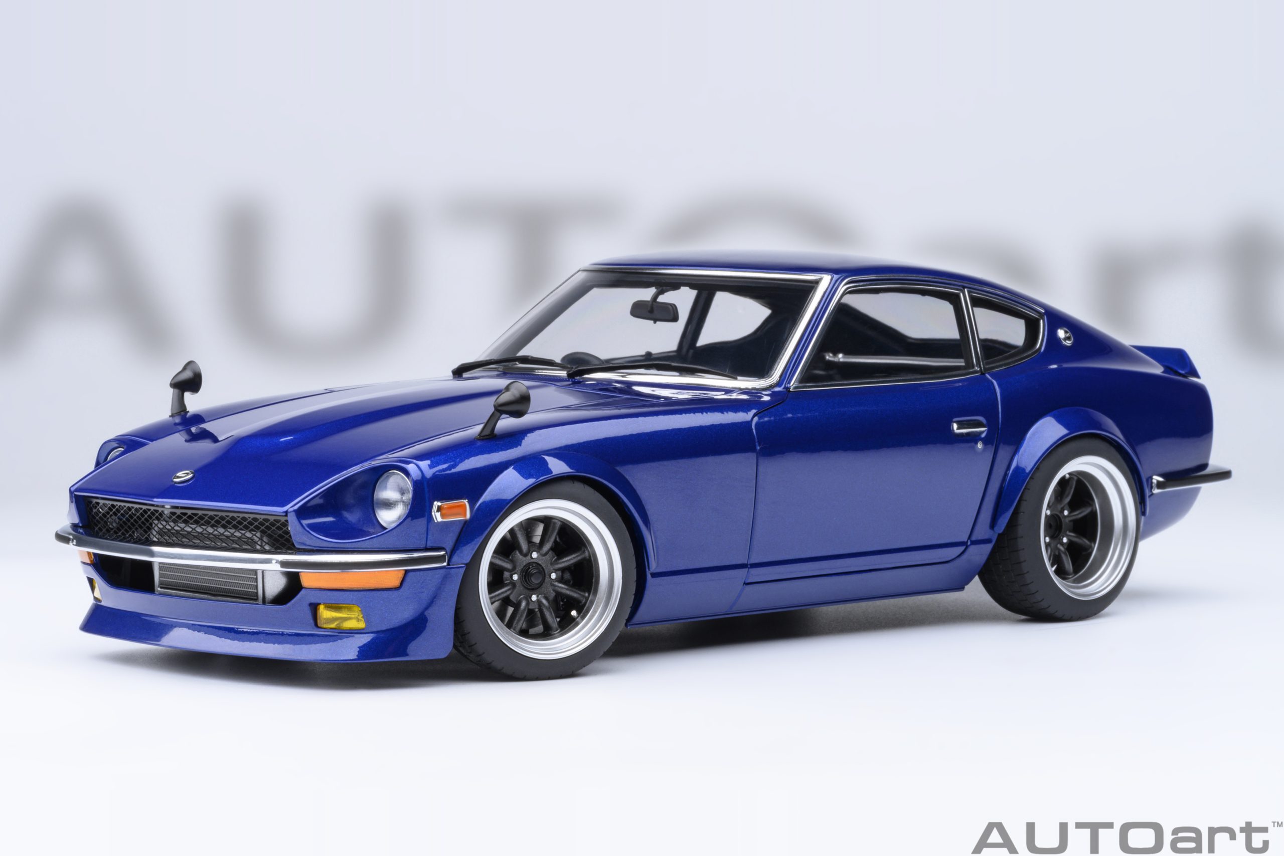1/18 AUTOART Nissan Fairlady Z (S30) Wangan Midnight “Akuma no Z” (77453)