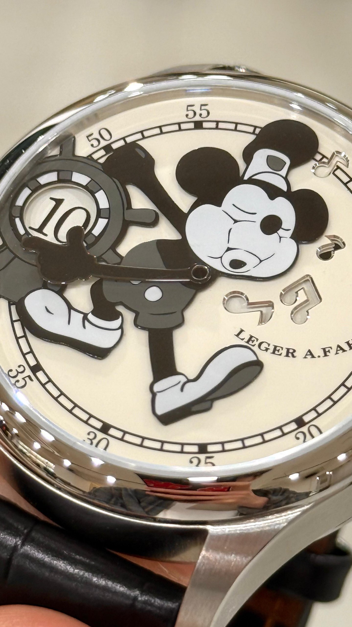 Whistle 1928 Mechanical Animation Jumping Hour Watch