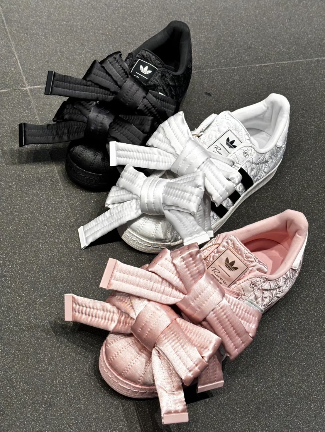 CAROLINE HU X ADIDAS SUPERSTAR 夢幻聯名 緞面 蝴蝶結 貝殼鞋