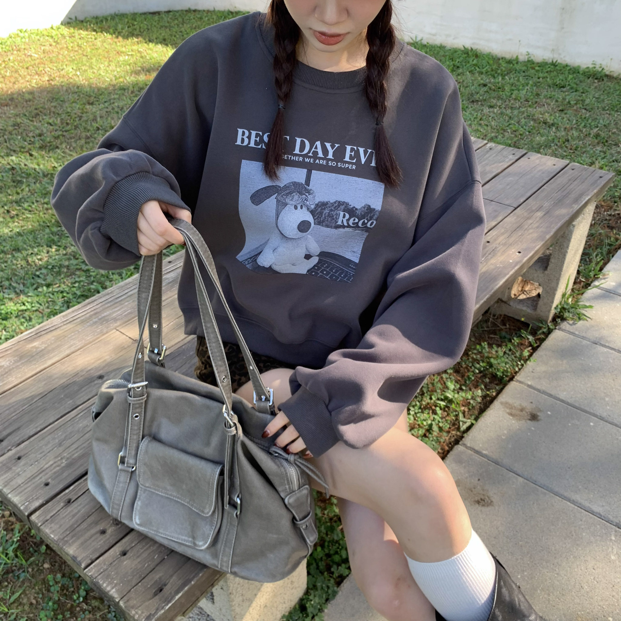 ISA_Best Day Ever! 韓系酷狗短版大學TEE_51107