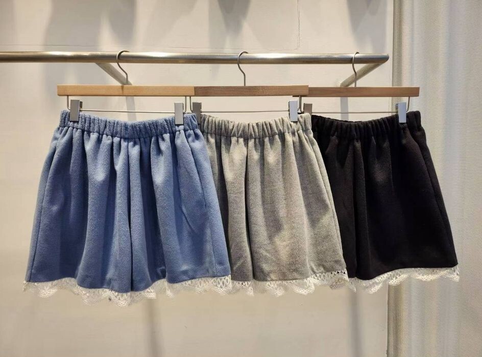 AE60  橡根褲  腰26-42 HIP48 長16.5  原價  $349