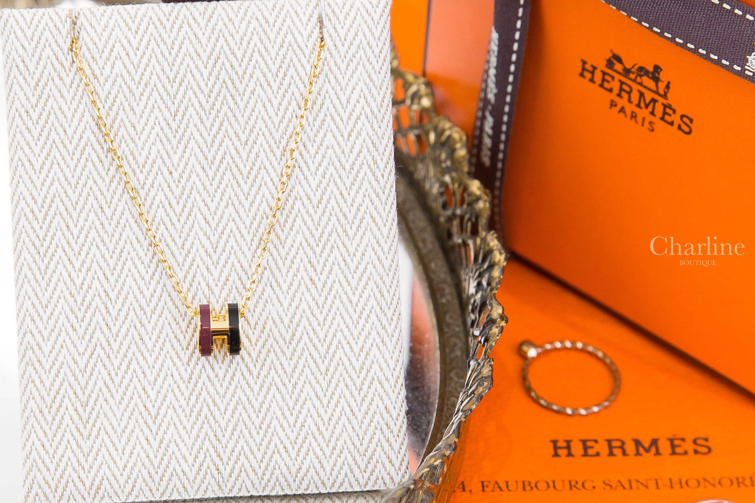 Hermès Mini Pop H Rocabar Pendant 黑色/酒紅色迷你珐瑯鍍金色簍空橢圓項鍊