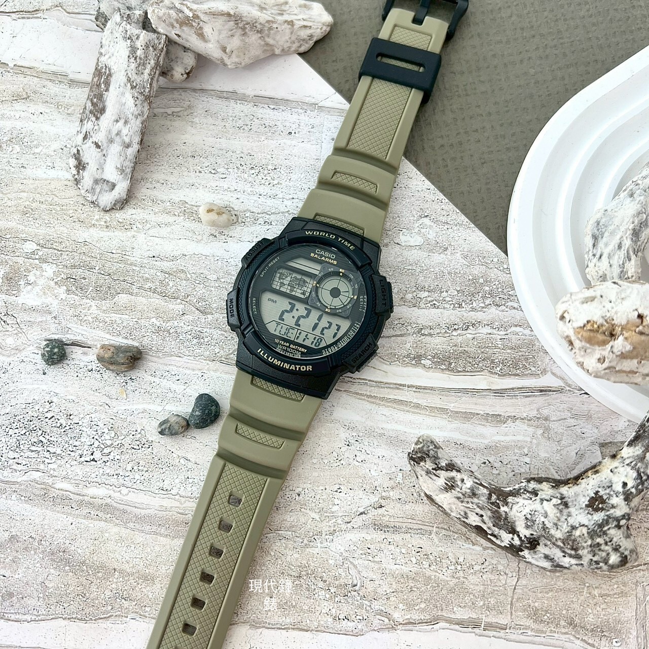 【CASIO 卡西歐】 世界地圖時區電子錶AE-1000W-5A 45mm 現代鐘錶