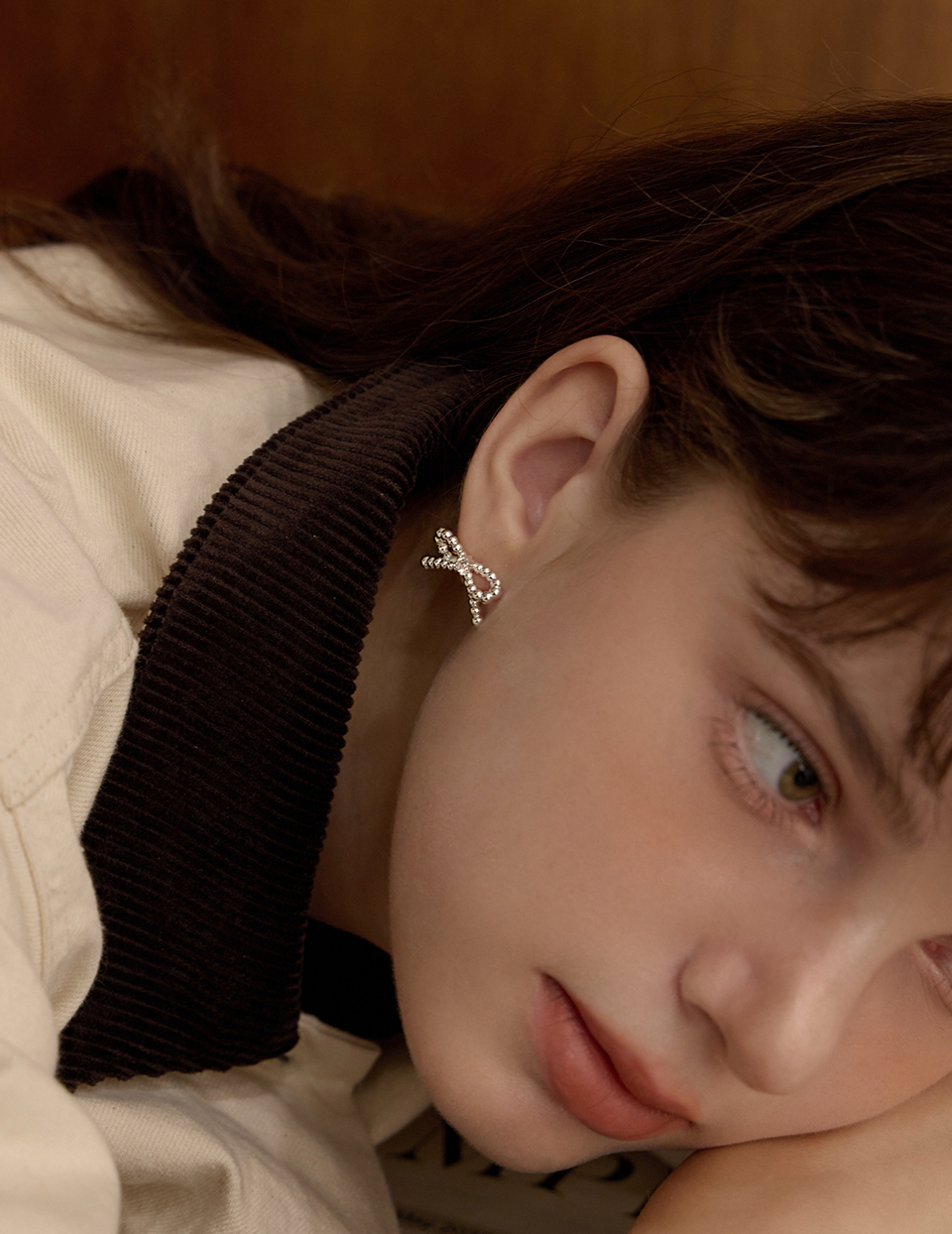 單鑽拼豆蝴蝶結。針式耳環