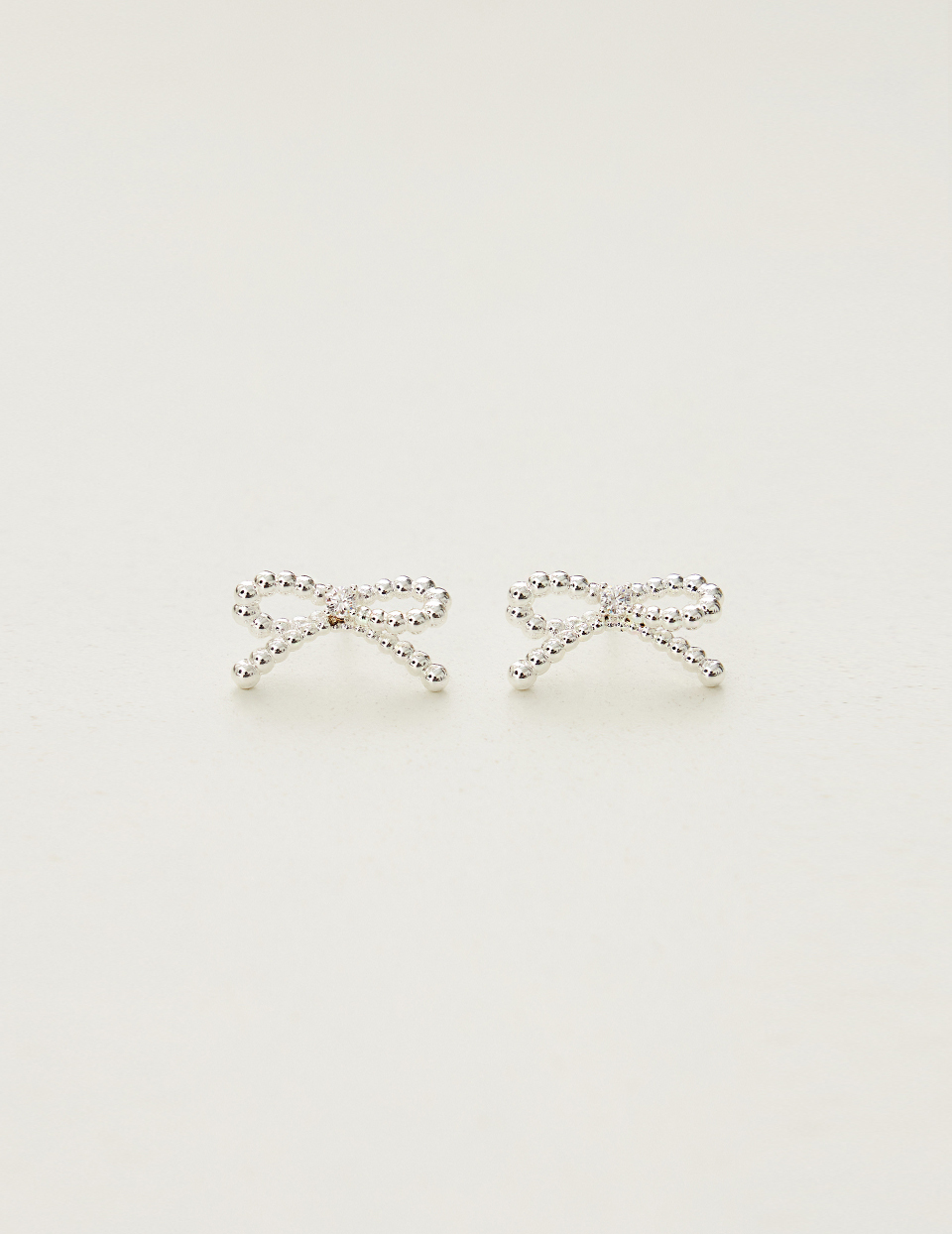 單鑽拼豆蝴蝶結。針式耳環