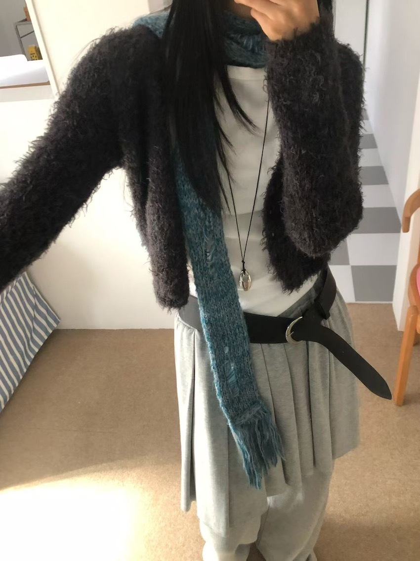 fuzzy texture cropped knit cardigan