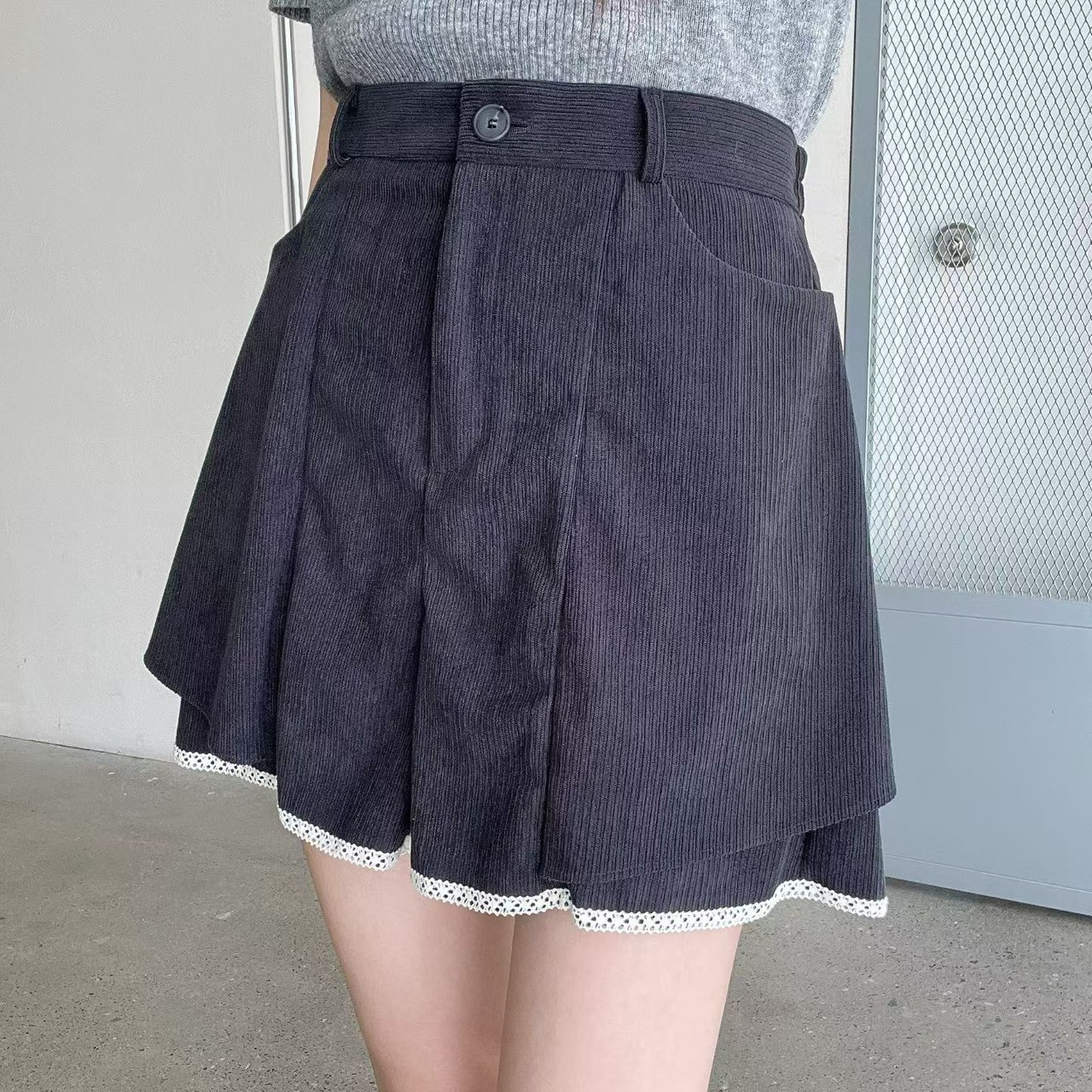 滾蕾絲邊燈芯絨褲裙