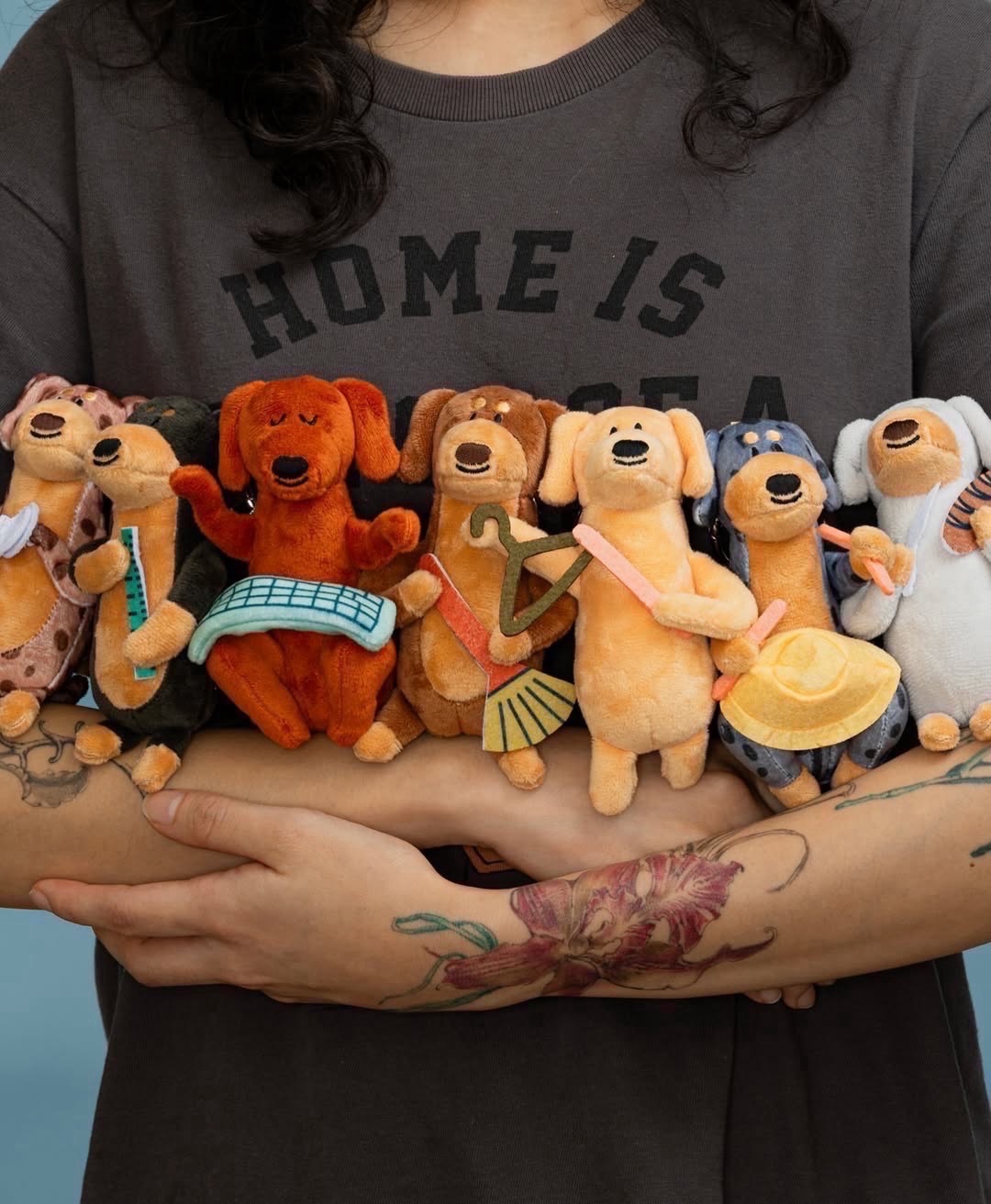 【預購】泰國爆紅 曼谷咖啡廳 BENKOFF CAFE Sauschestra 臘腸狗狗 吊飾娃娃 盲盒