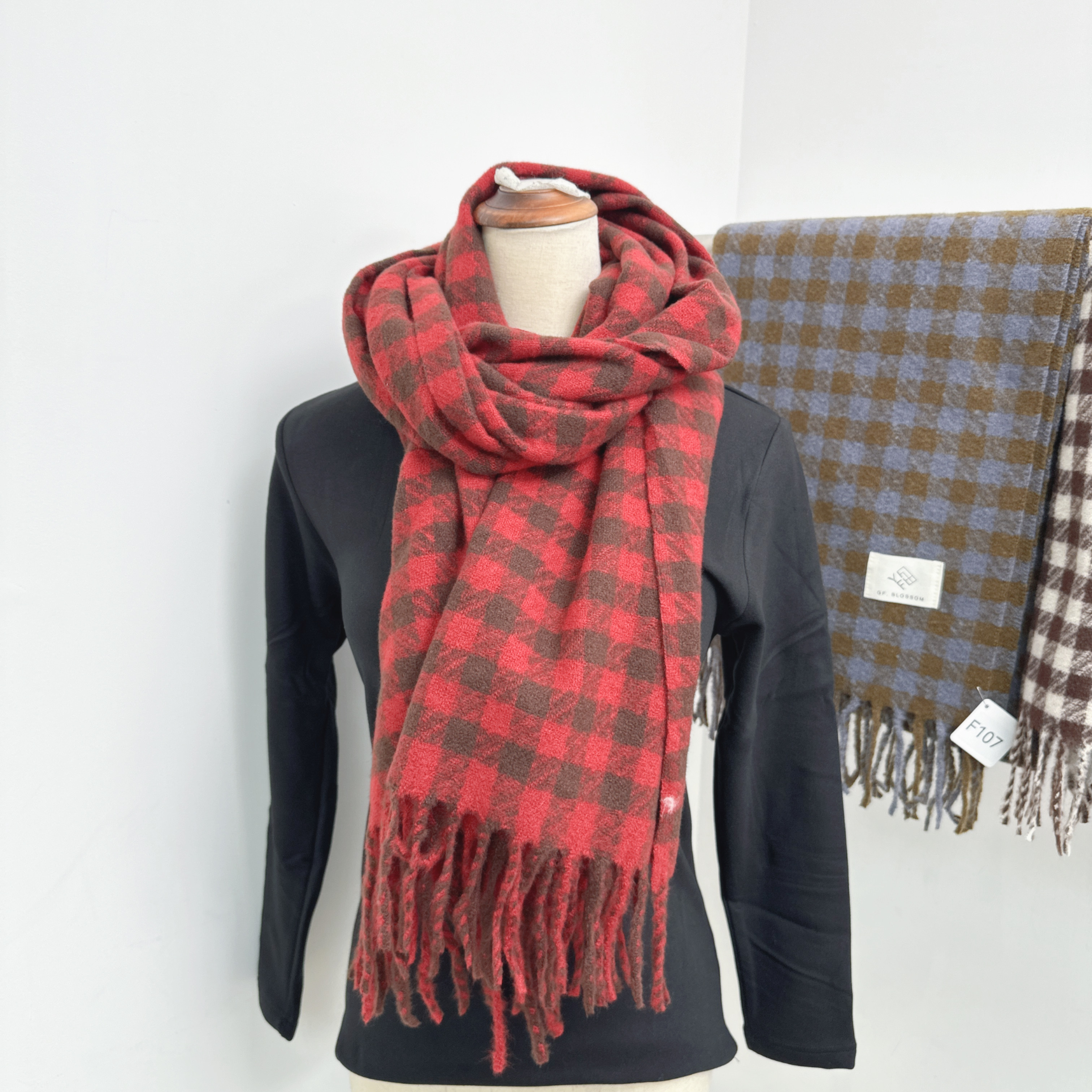 6色圈圈紗拼色小格SOSO邊頸巾65 x 200cm (F105-F110)