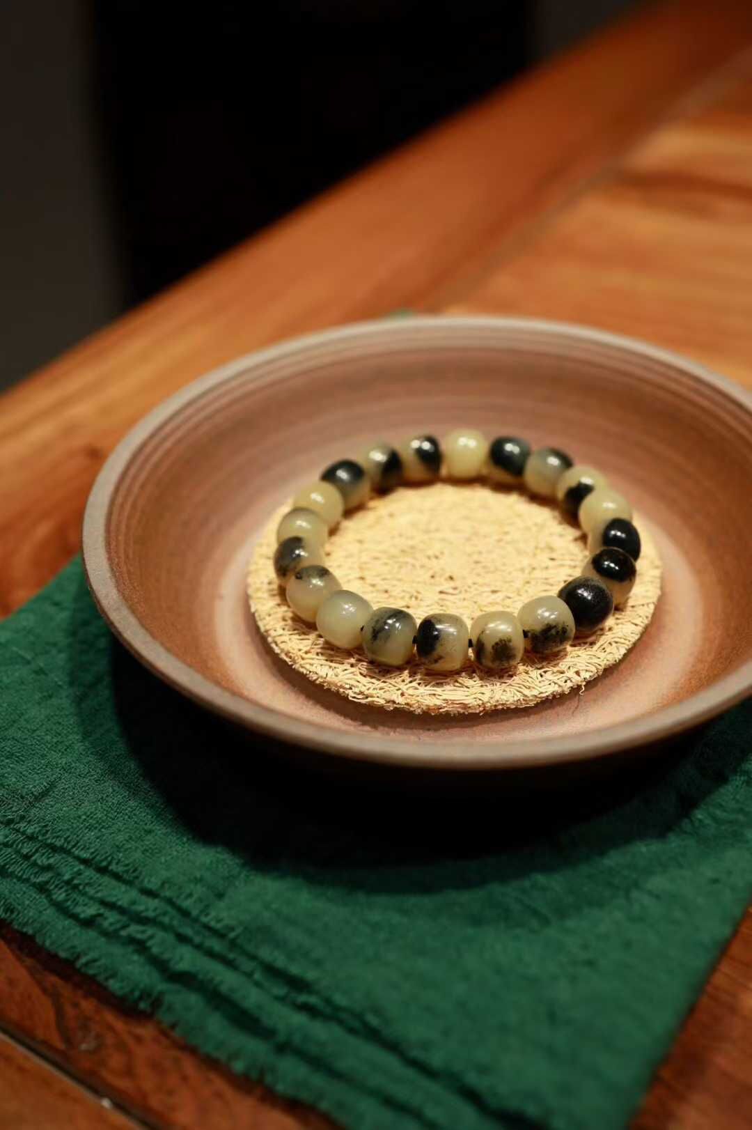 和田玉青花糖手串,天然和田玉軟玉