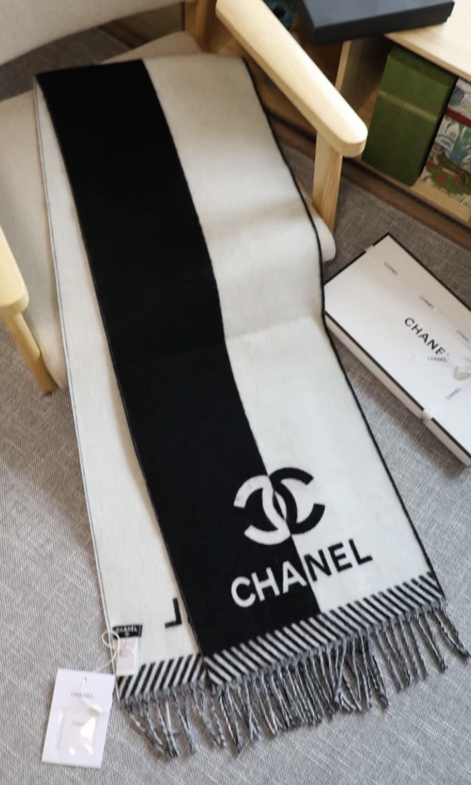 CHANEL Logo印花 絨線圍巾