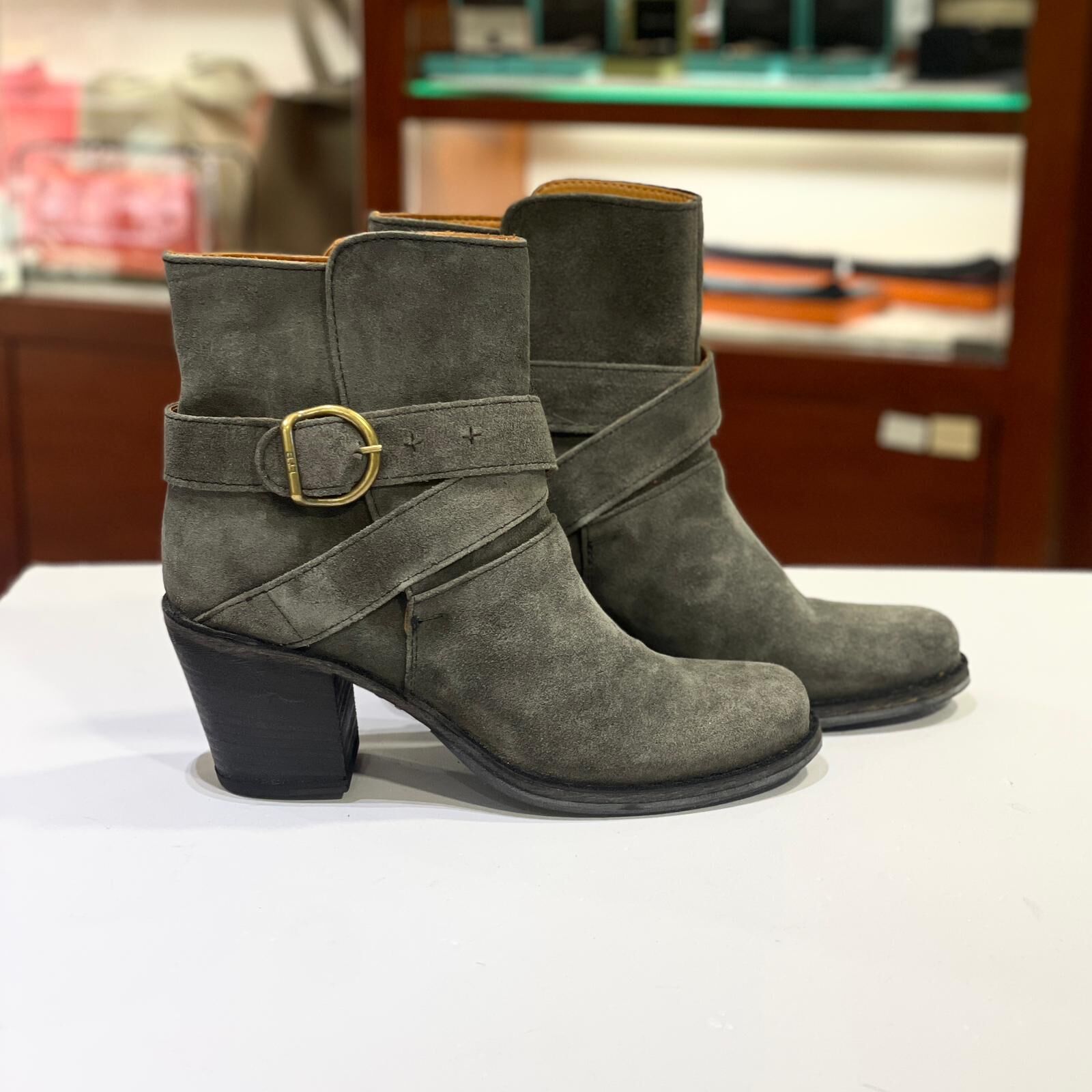 只有35碼~全球最抵!!! 意大利全新FIORENTINI BAKER ANKLE BOOTS 瀝青灰色麂皮短靴 #BRAND NEW #香榭站正品