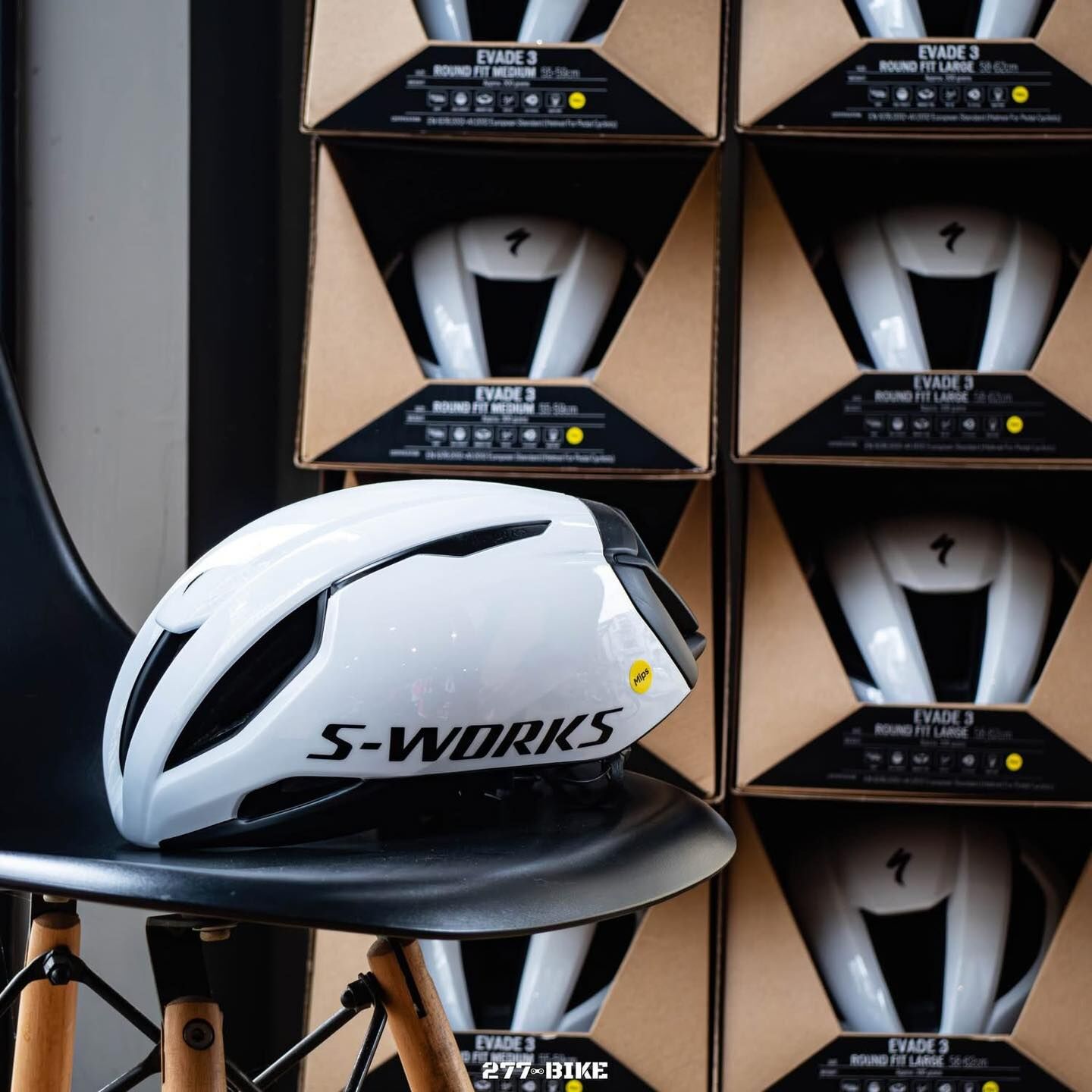【SPECIALIZED】 S-Works Evade 3 WHT/BLK 安全帽