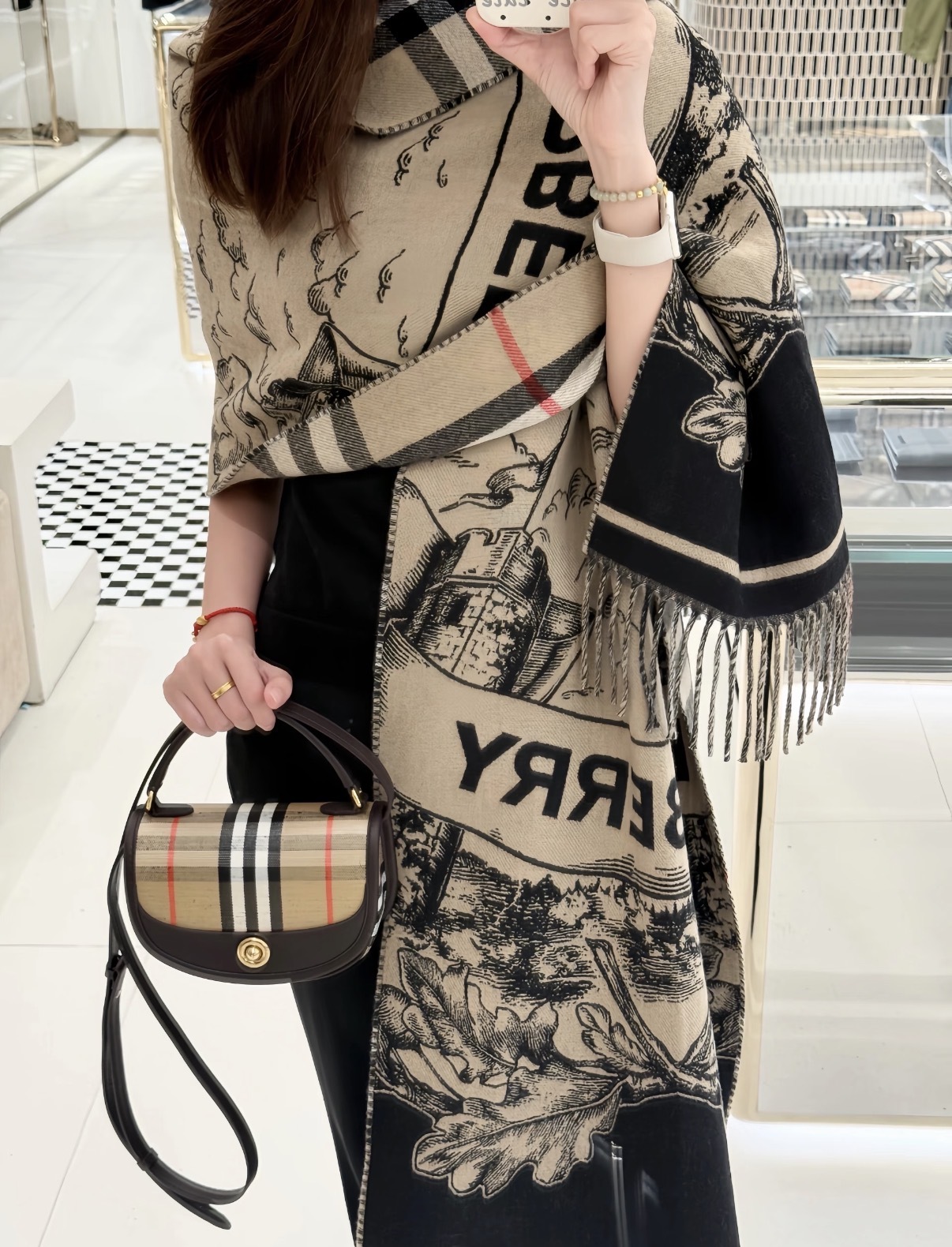 BURBERRY 雙面 EKD 羊絨圍巾 Archive 米色