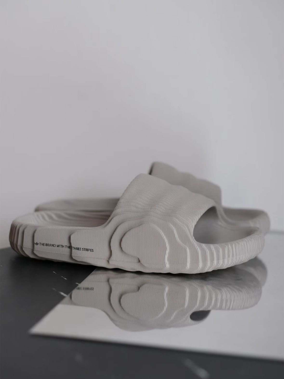 Adidas Adilette 拖鞋 防水 奶灰 男女同款 HQ4670