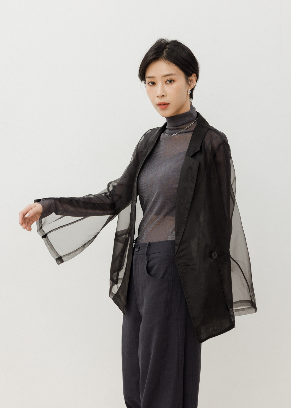 飛袖設計透膚西裝外套