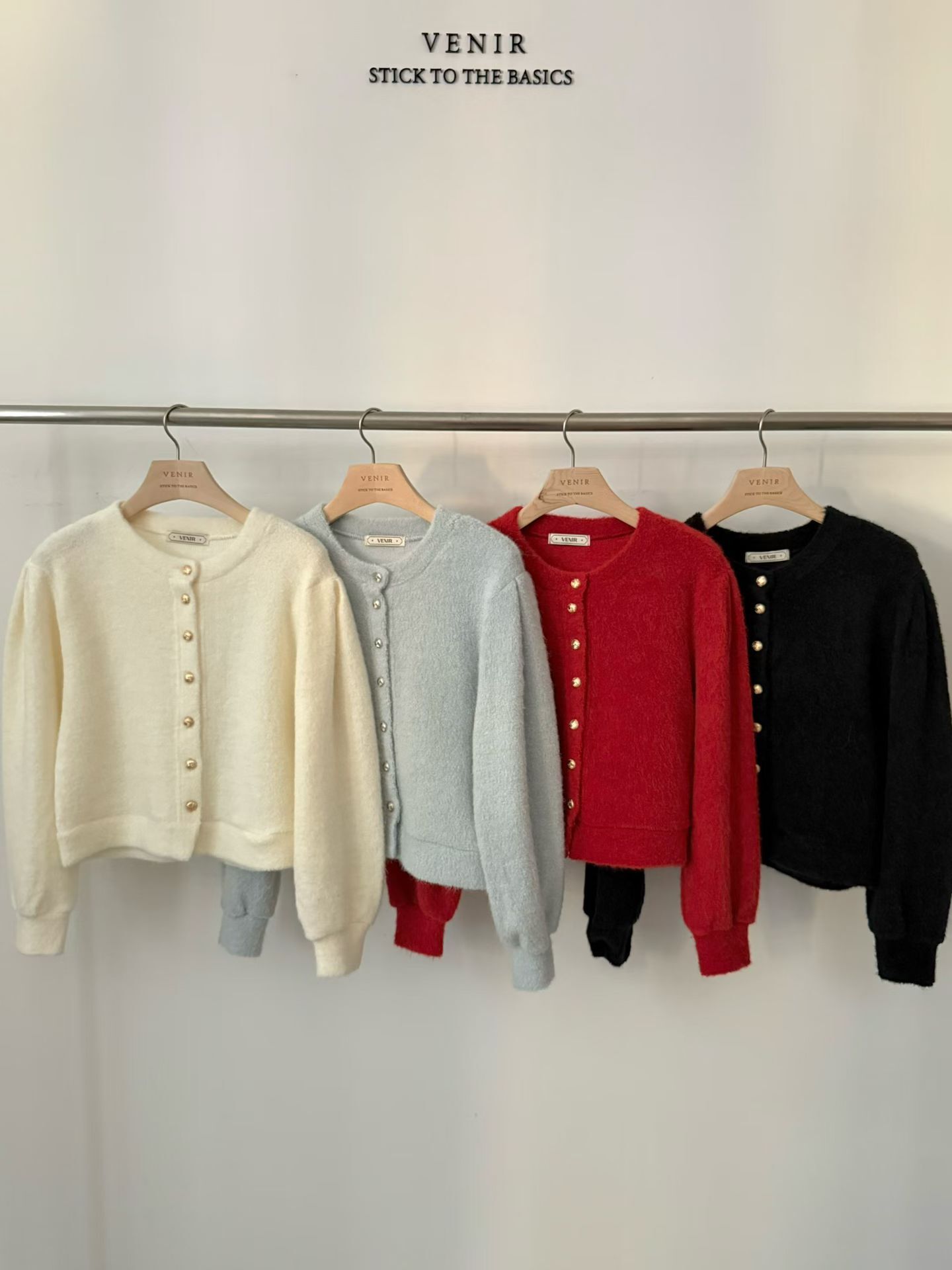 VR5202 小金扣開胸羊毛衫