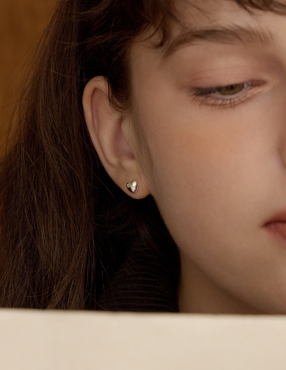 鑽光星芒小愛心。針式耳環(銀)