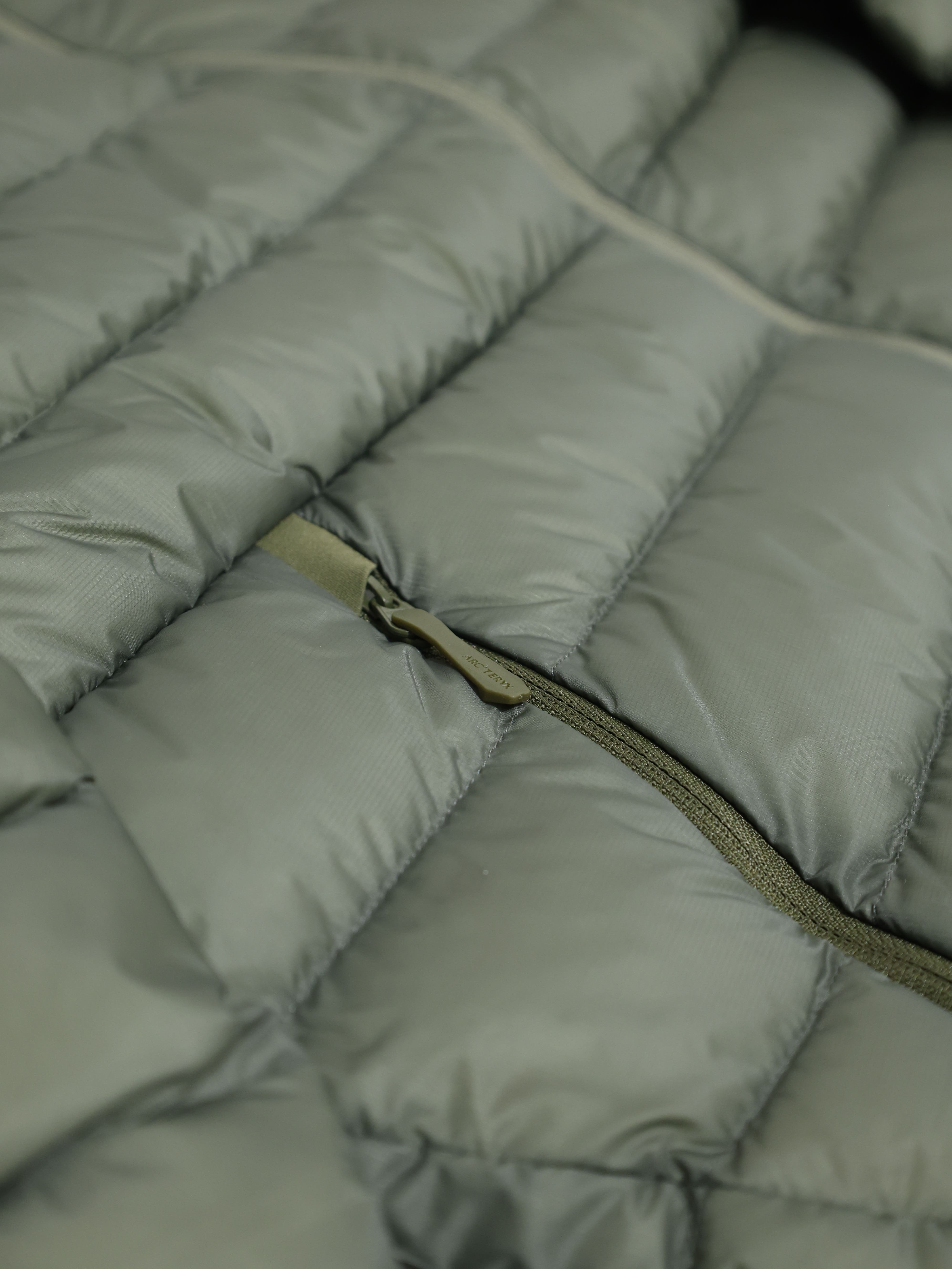 ARCTERYX 始祖鳥 男 Cerium Jacket 羽絨外套 X00001057904