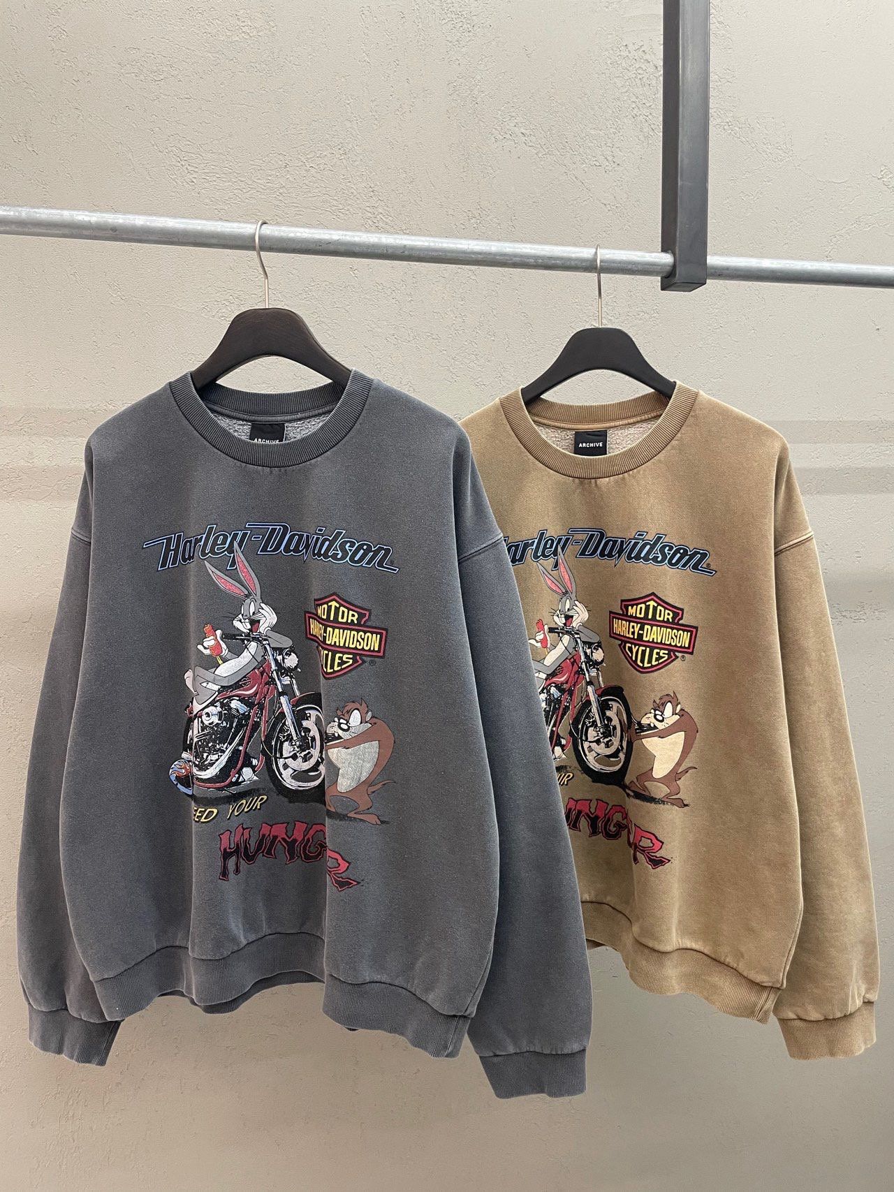 洗水卡通圖案英文字衛衣 ARCHIVE-405T