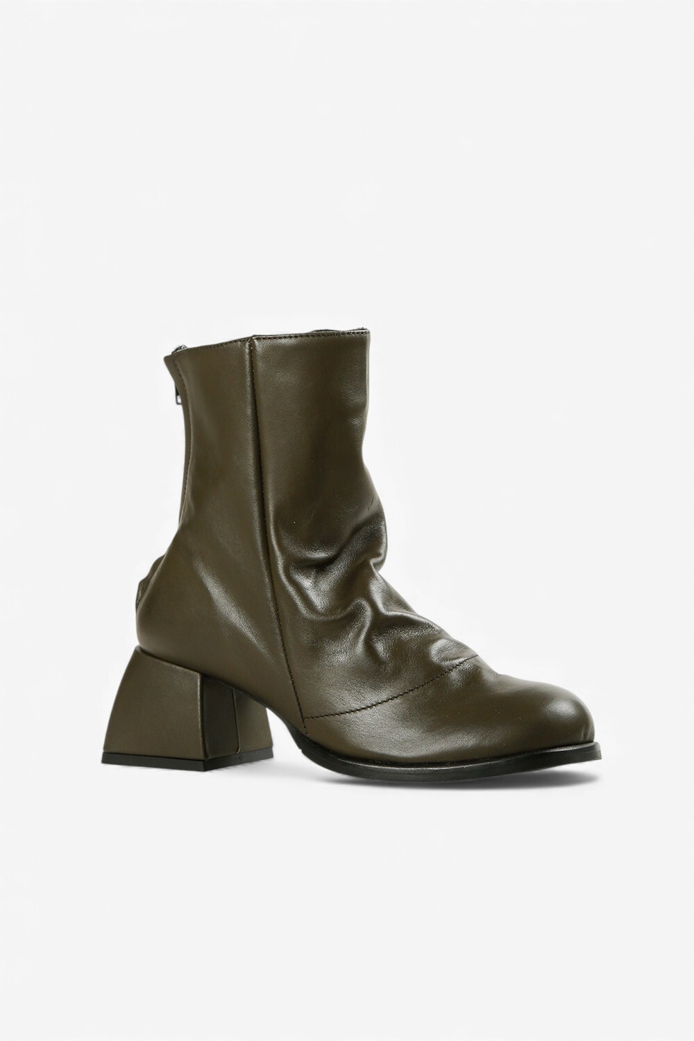 義大利設計中跟短靴