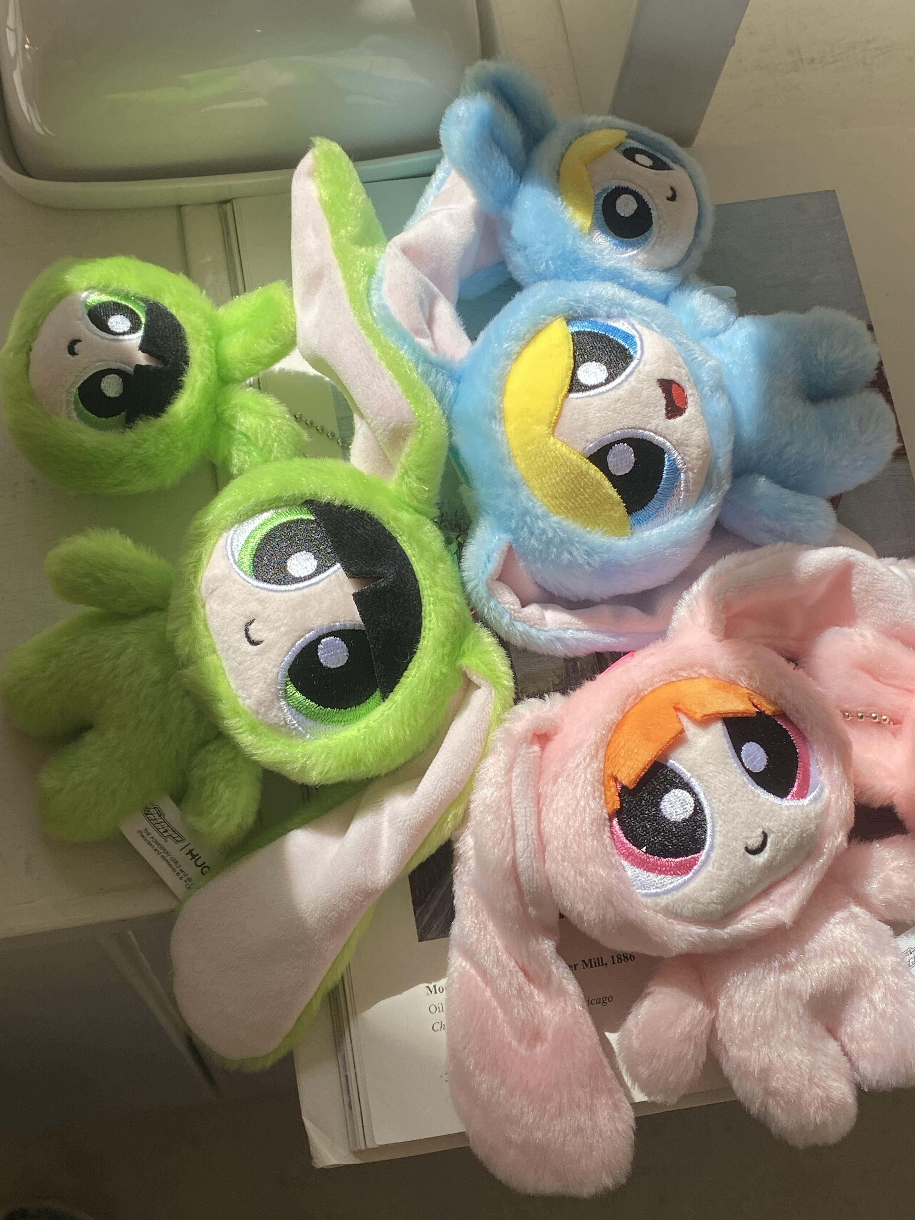 代購- <500元左右交換禮物>飛天小女警 可愛兔子 包包掛件+磁吸掛件 毛絨公仔 12cm+6cm