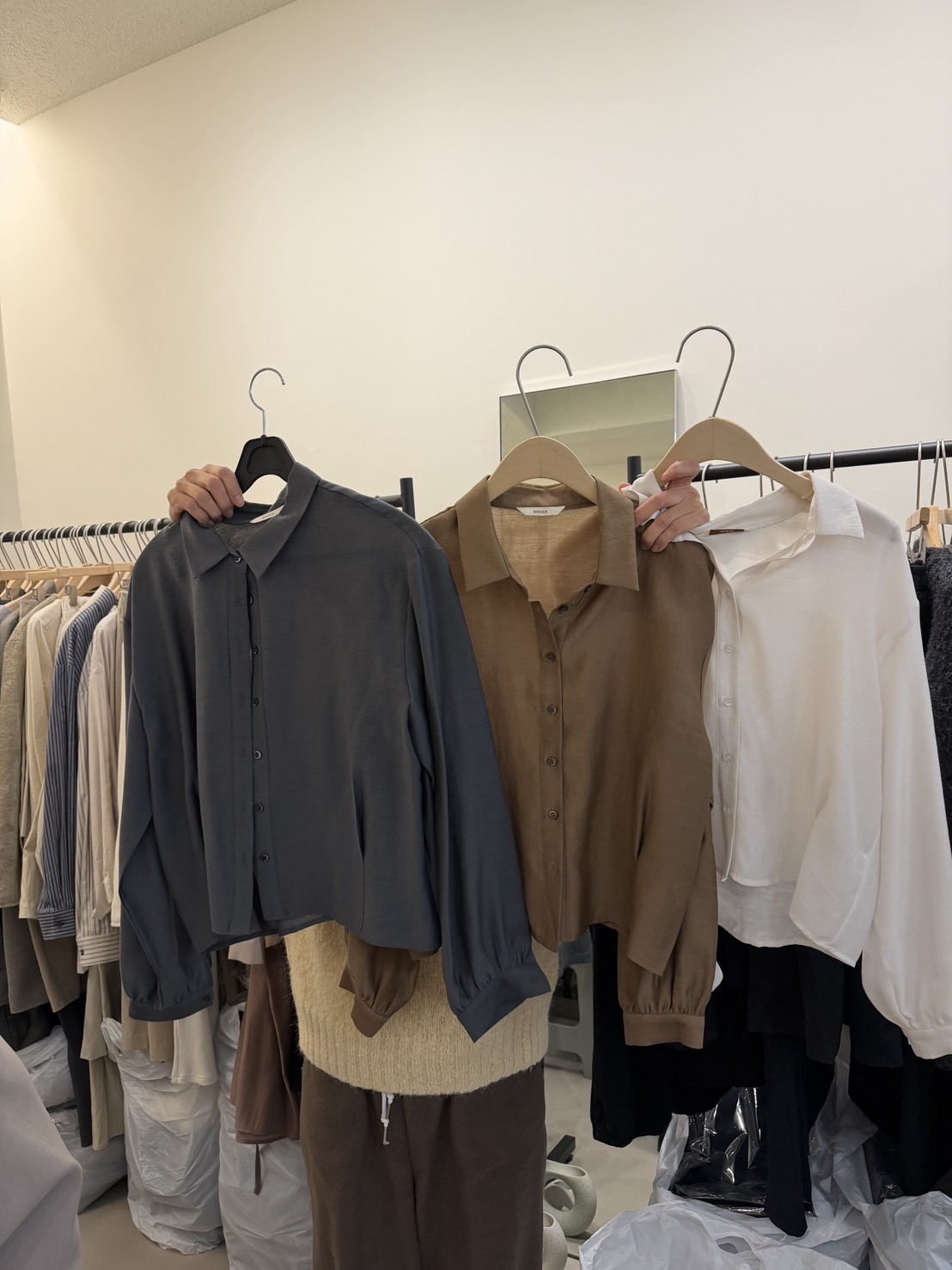 【韓國廠播】 A15 絕美俐落短版襯衫（必買！