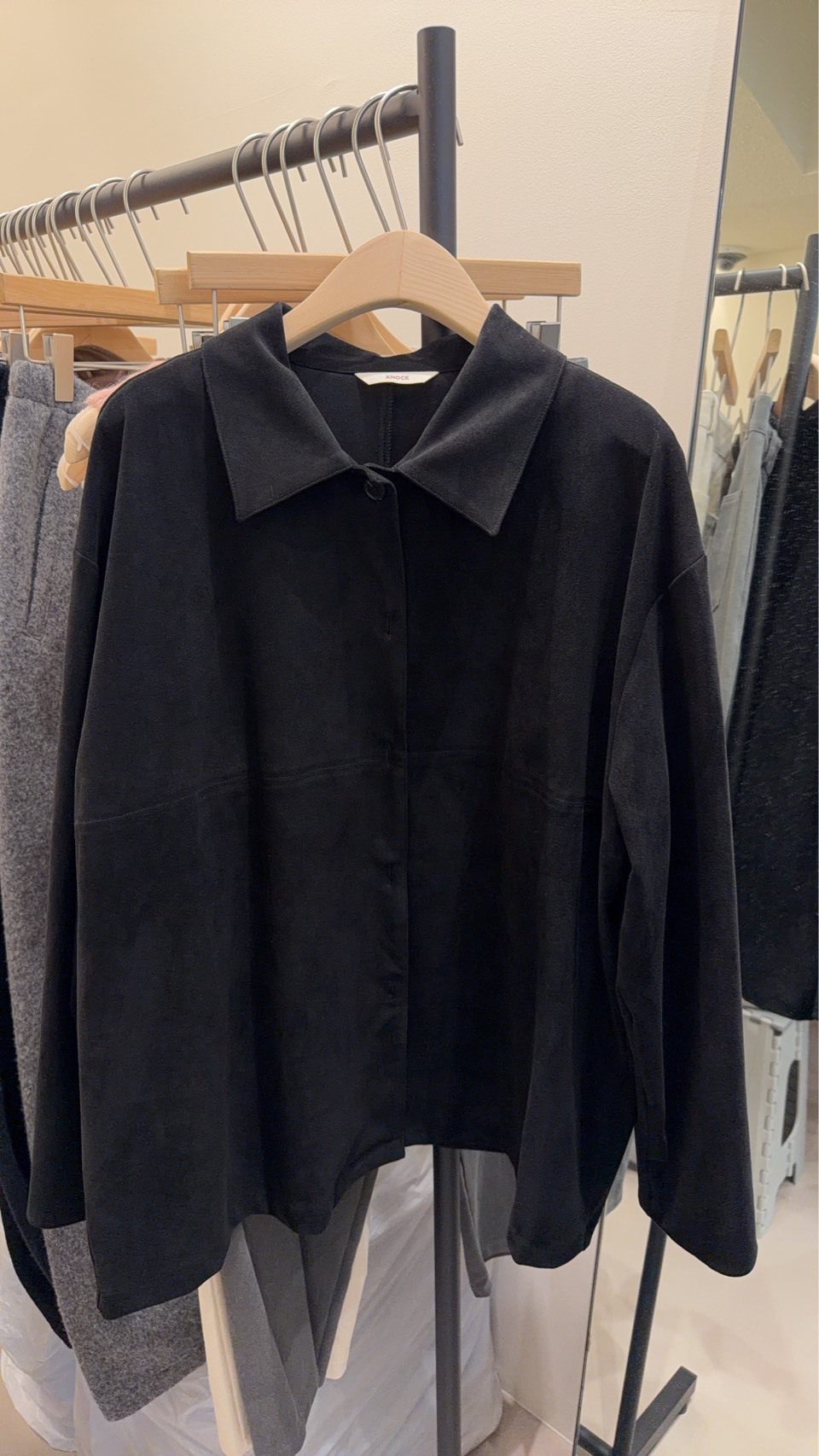 【韓國廠播】 A17 高級感俐落麂皮襯衫