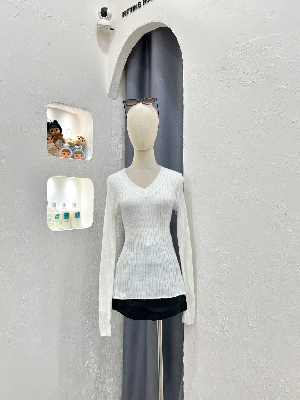 V Knit Long Sleeve