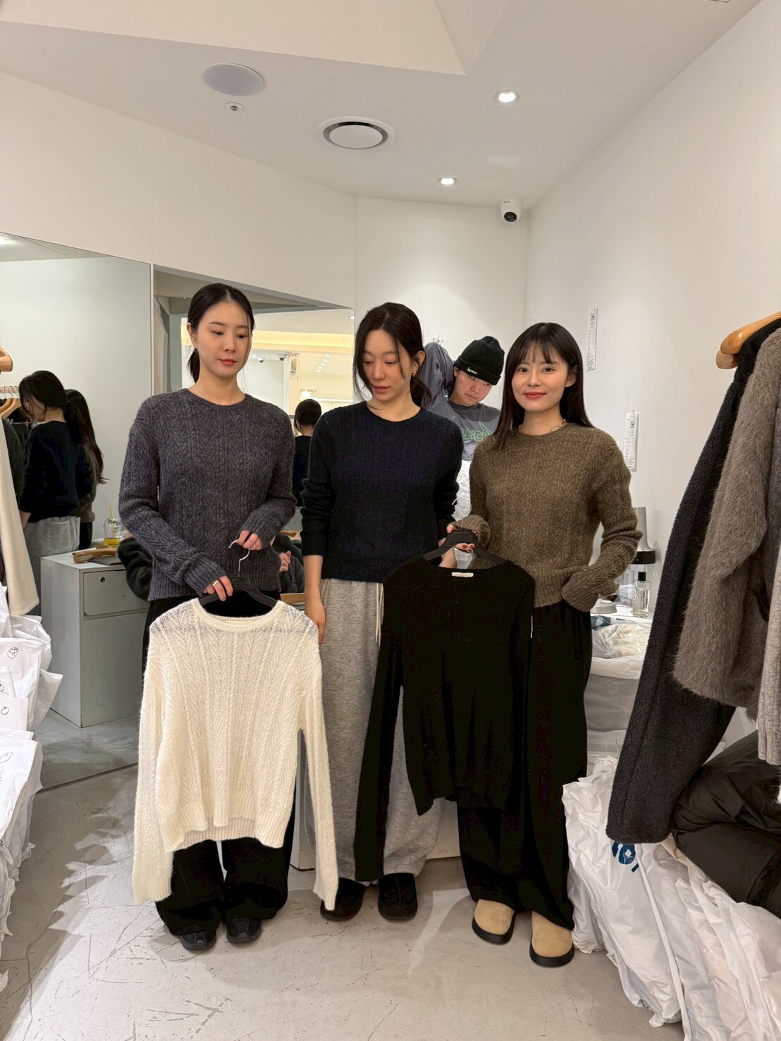 TT5256 螺紋麻花薄針織上衣