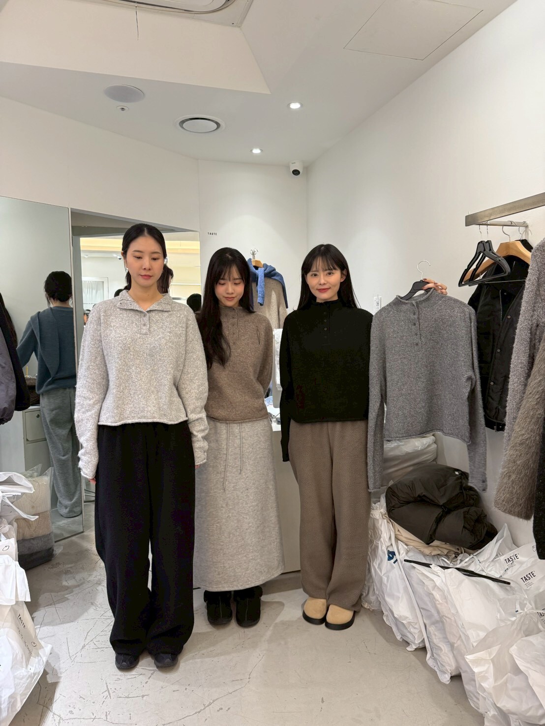 TT5252 捲邊短版針織上衣