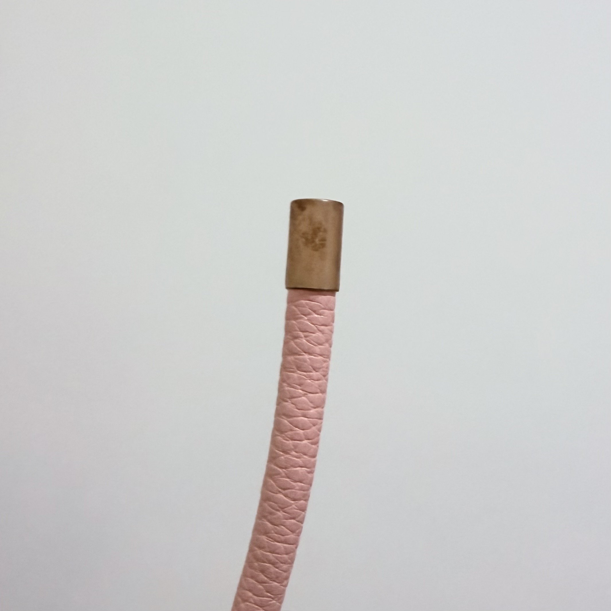 【特惠款】簡約粗款皮革長繩(粉) (可調節) 手機掛繩 長掛繩 背帶 手機背帶