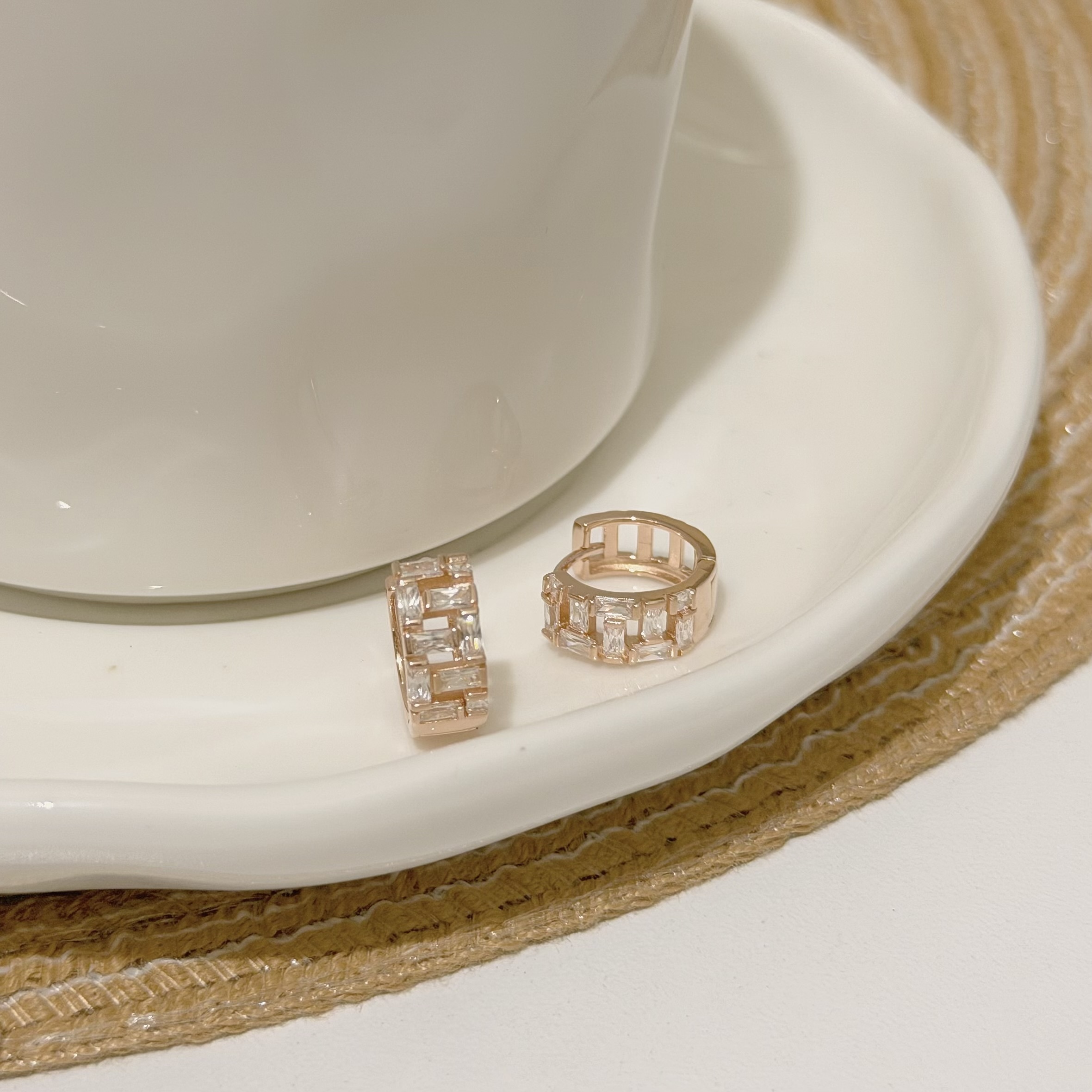 【輕奢】方形鋯石純銀易扣