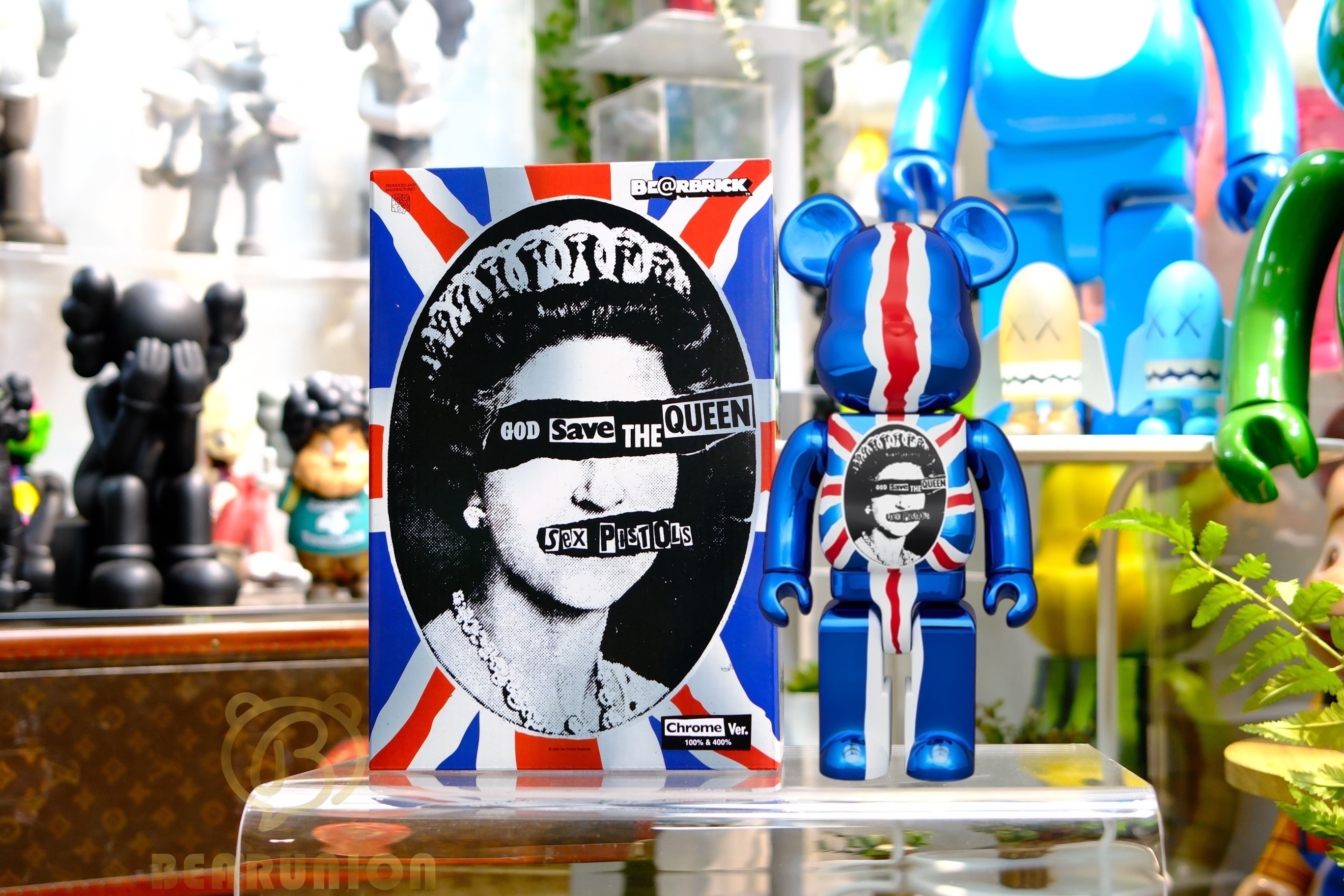 🎏預訂🎏 Bearbrick 400% 100% Sex PistolsGod Save The Queen Chrome